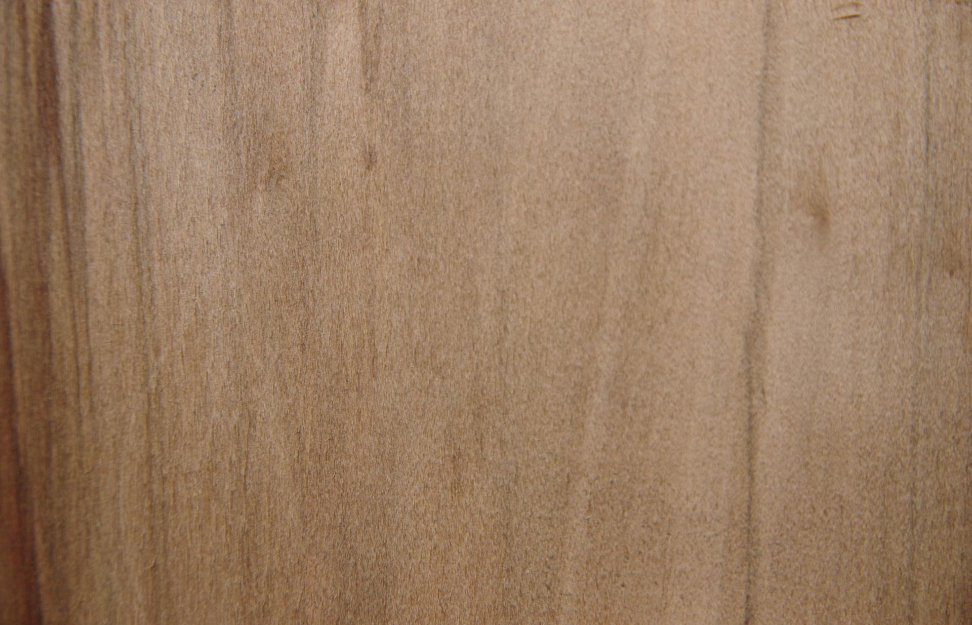 Amerikanischer Amberbaum (Satin Walnut) -Furnier (1,4mm) - 0,11m² (11Stk. x 7cm x 14cm)