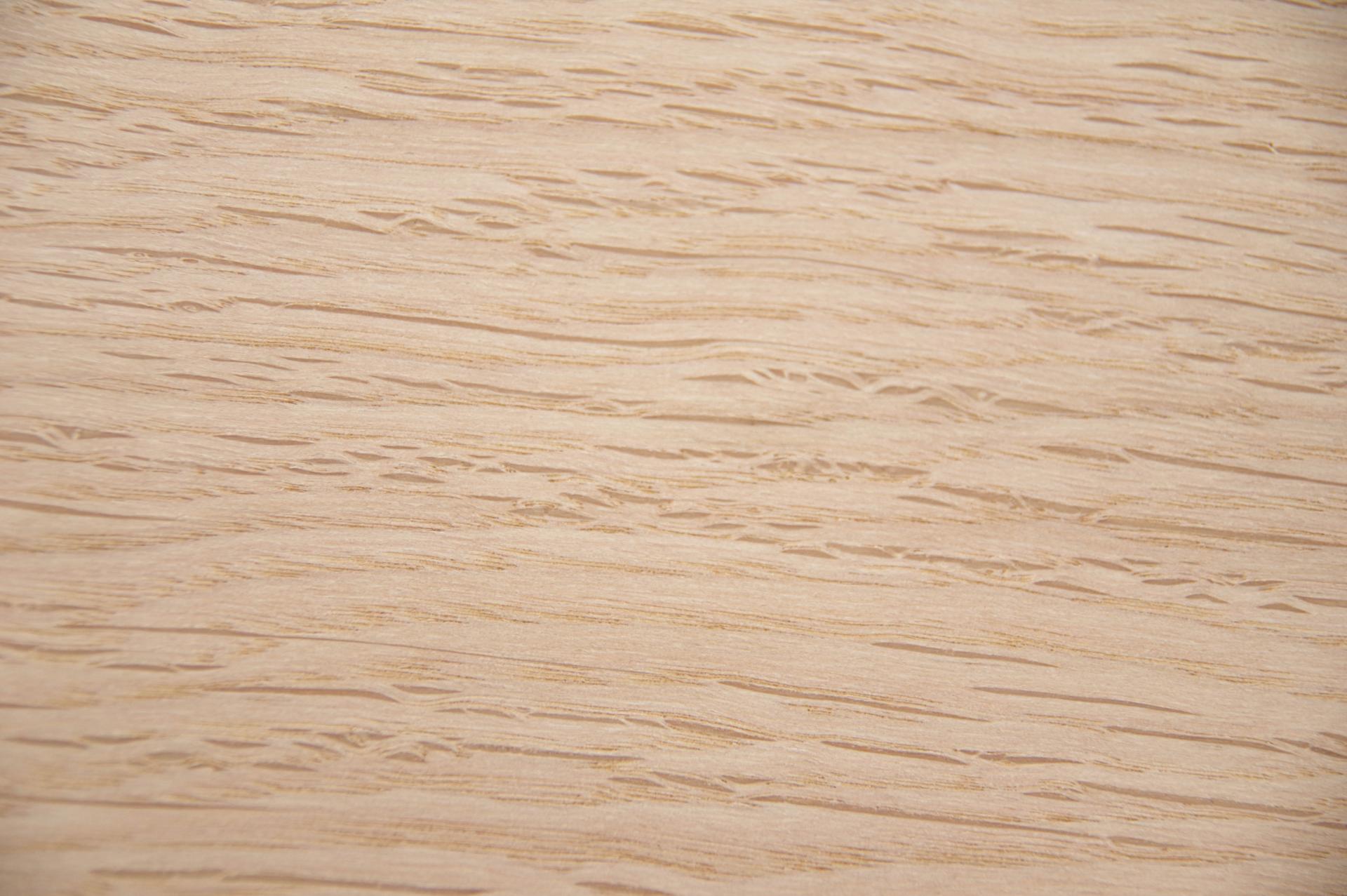 Eiche, europäische -Furnier (0,9mm) - 2,83m² (16Stk. x 177cm x 10cm)