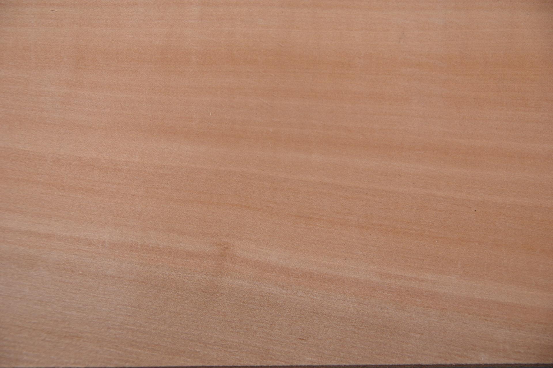 Elsbeere (schweizer Birnbaum) -Furnier (2mm) - 0,39m² (7Stk. x 46cm x 12cm)