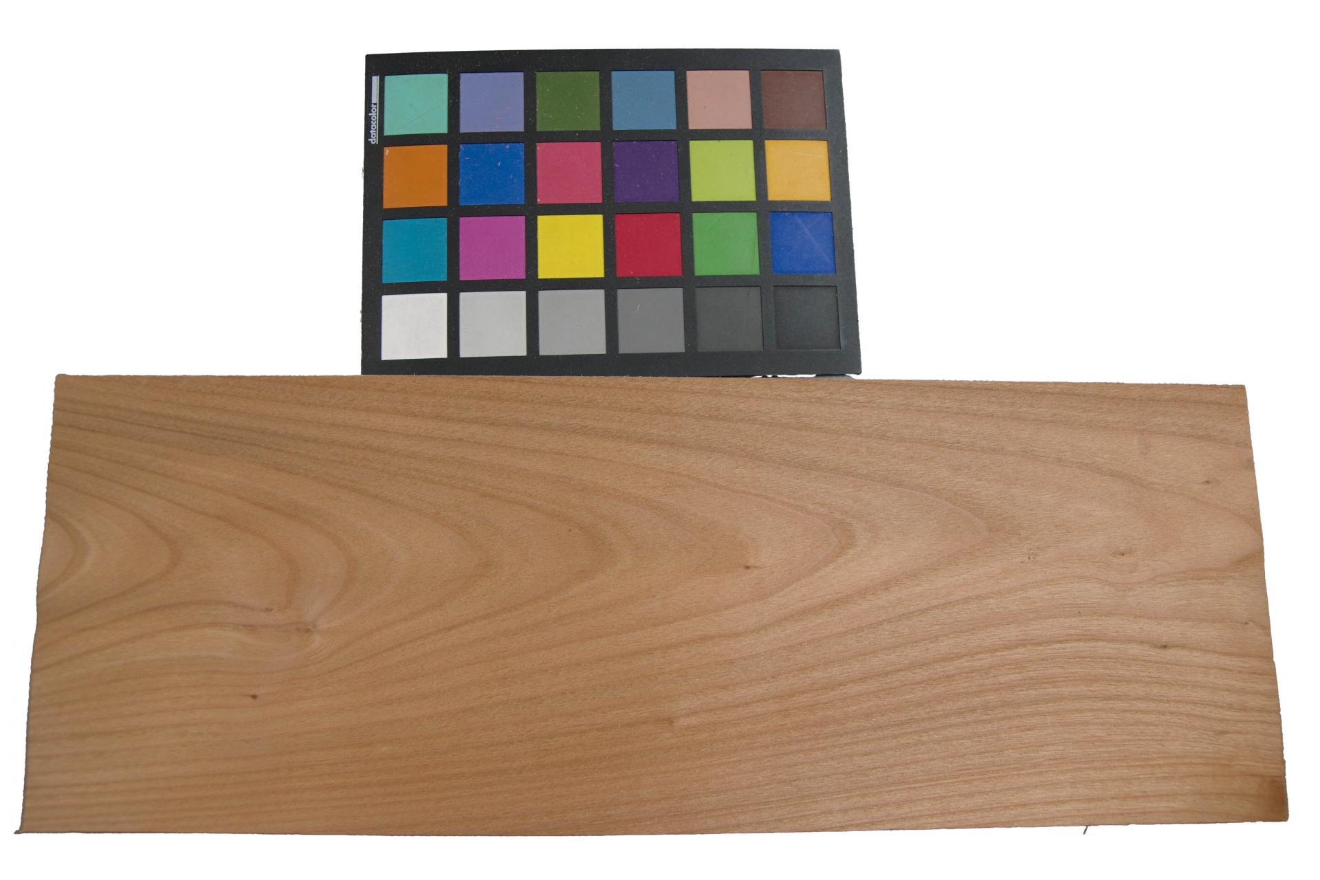 European Cherry, - veneer (0,6mm) - 1,97m² (28pcs. x 44cm x 16cm)
