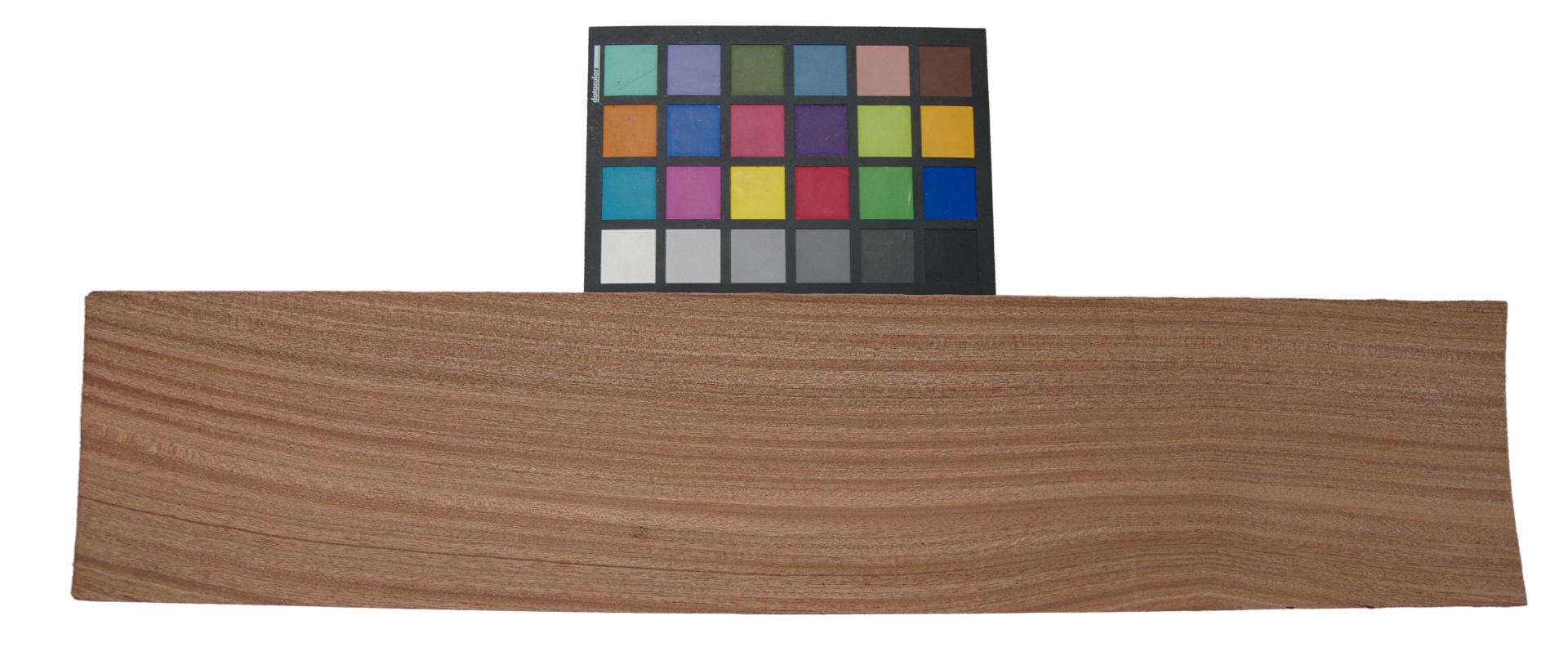 Mahogany Sapeli, - veneer (2,4mm) - 0,56m² (6pcs. x 67cm x 14cm)