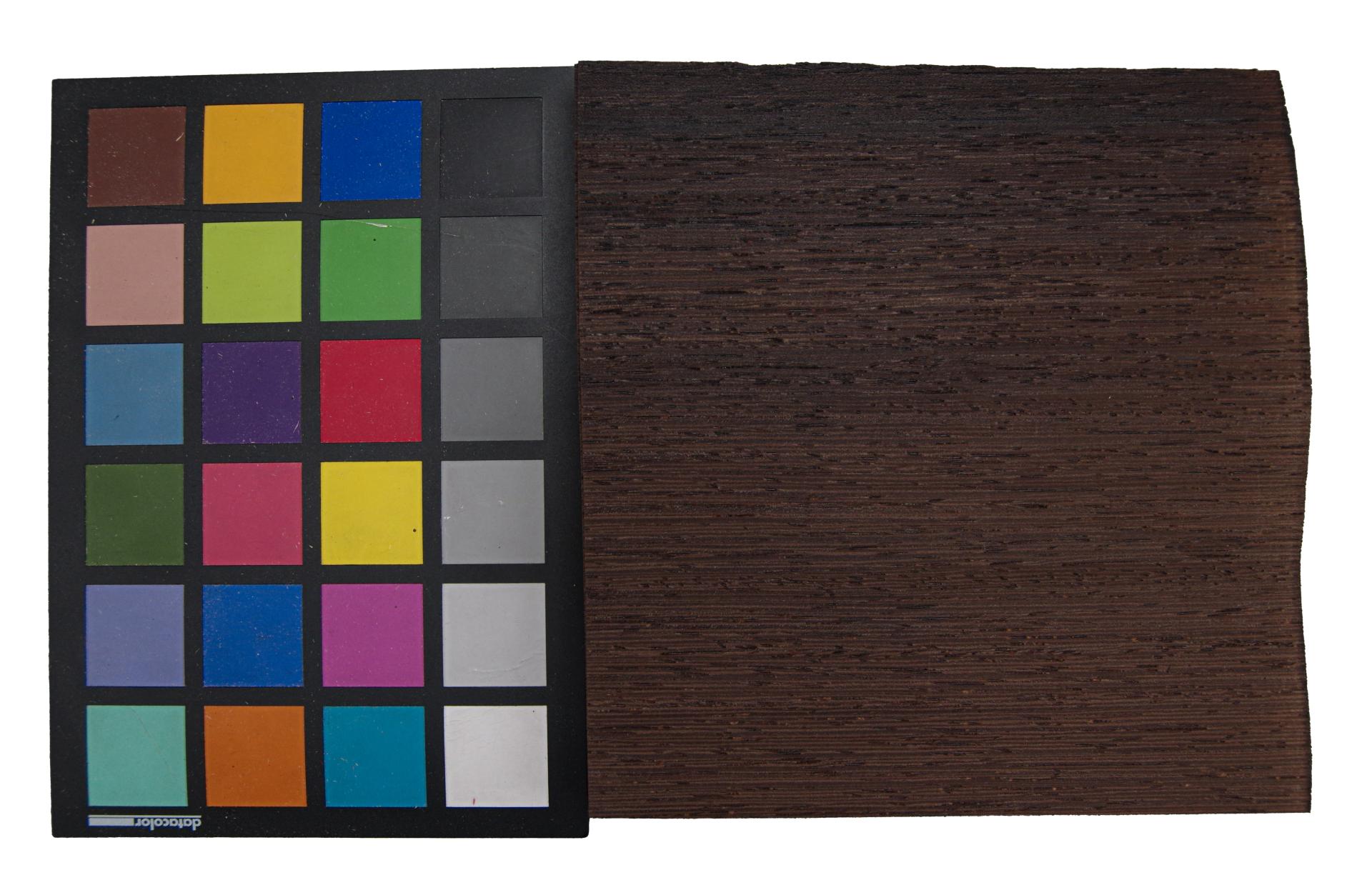 Wenge -Furnier (0,6mm) - 0,67m² (22Stk. x 17cm x 18cm)