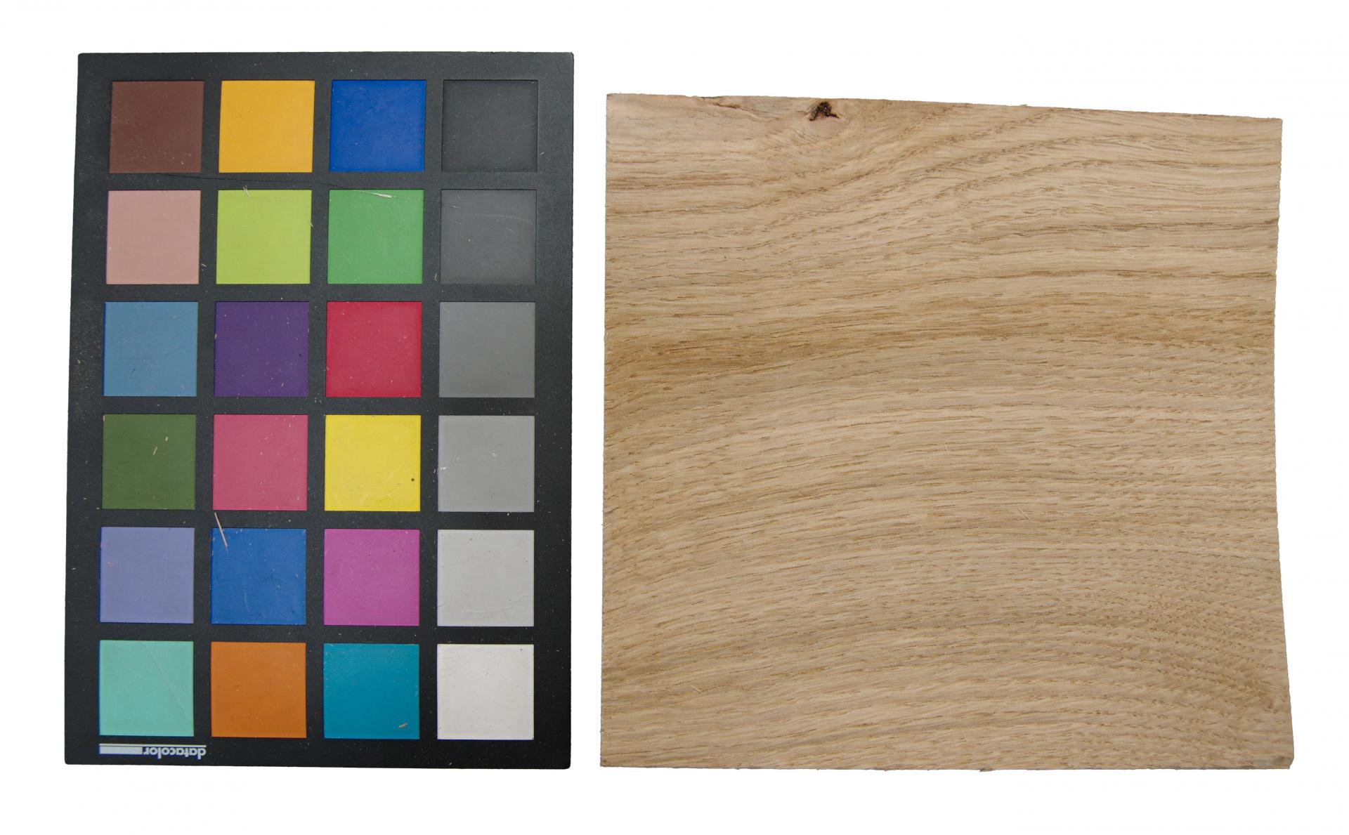 European Oak, - veneer (2,2mm) - 0,18m² (6pcs. x 18cm x 17cm)