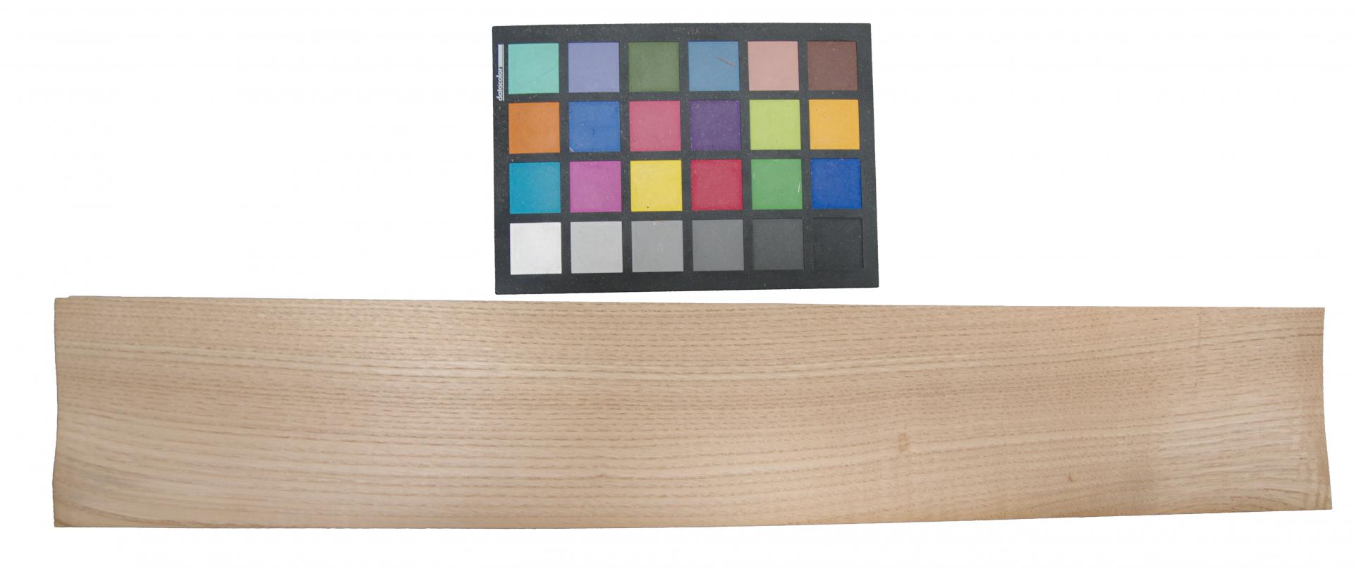 Chestnut, - veneer (0,6mm) - 1,48m² (22pcs. x 64cm x 10,5cm)