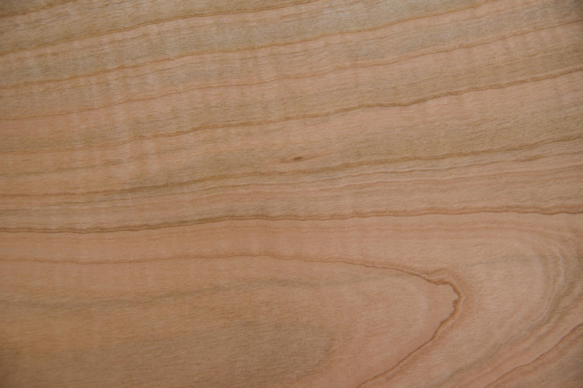 Kirschbaum, europäischer -Furnier (0,6mm) - 0,52m² (8Stk. x 23cm x 28cm)