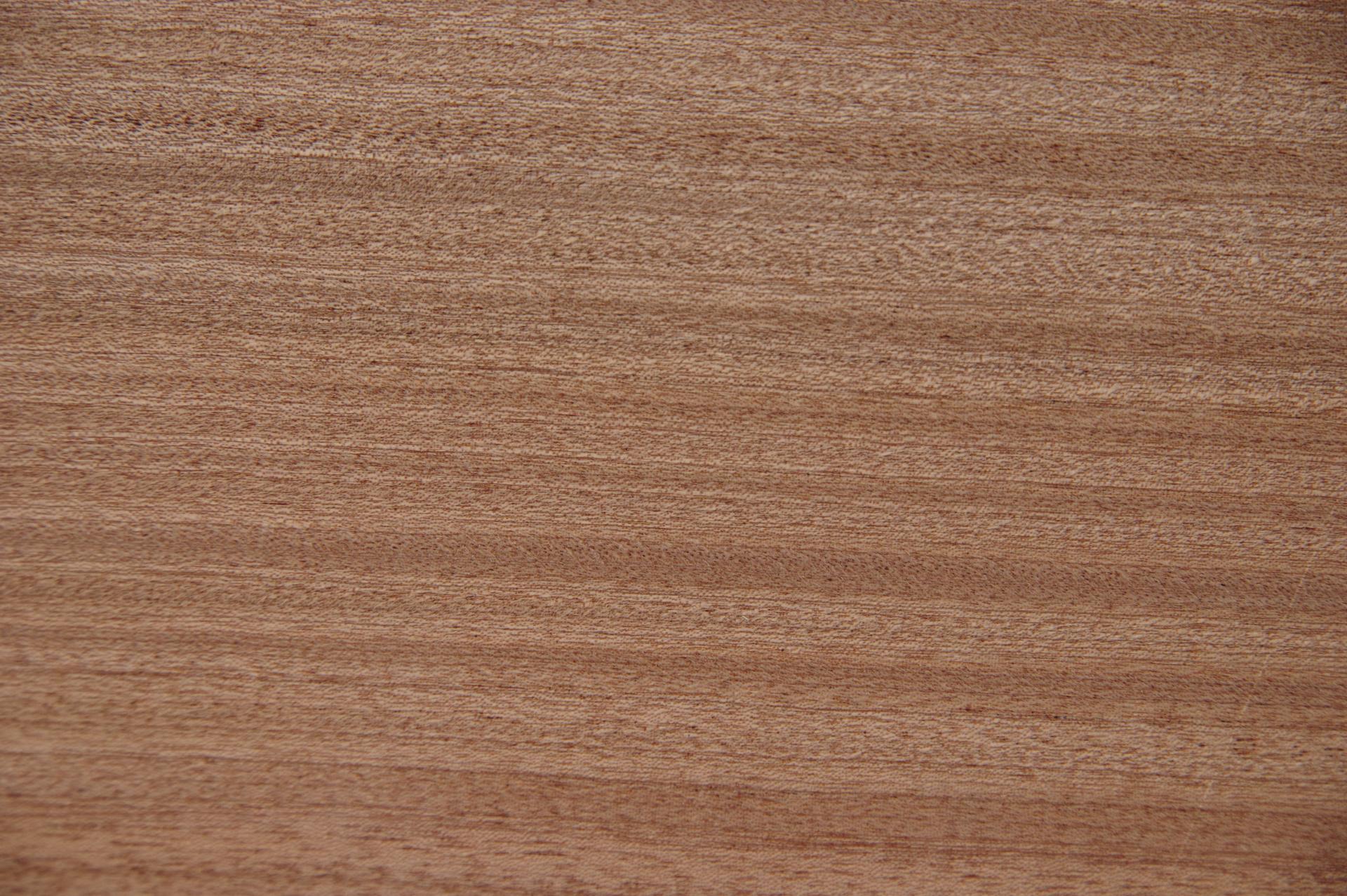Mahogany Sapeli, - veneer (2,4mm) - 0,97m² (8pcs. x 101cm x 12cm)