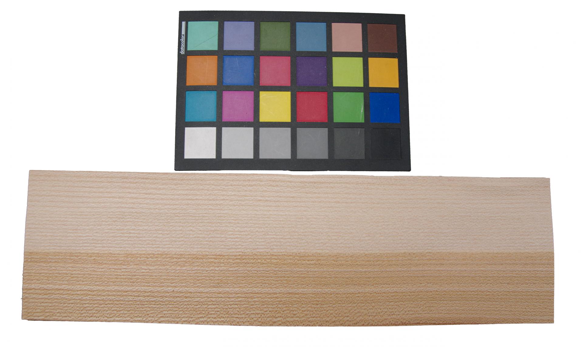 Rüster (Ulme) -Furnier (0,6mm) - 1,21m² (24Stk. x 42cm x 12cm)