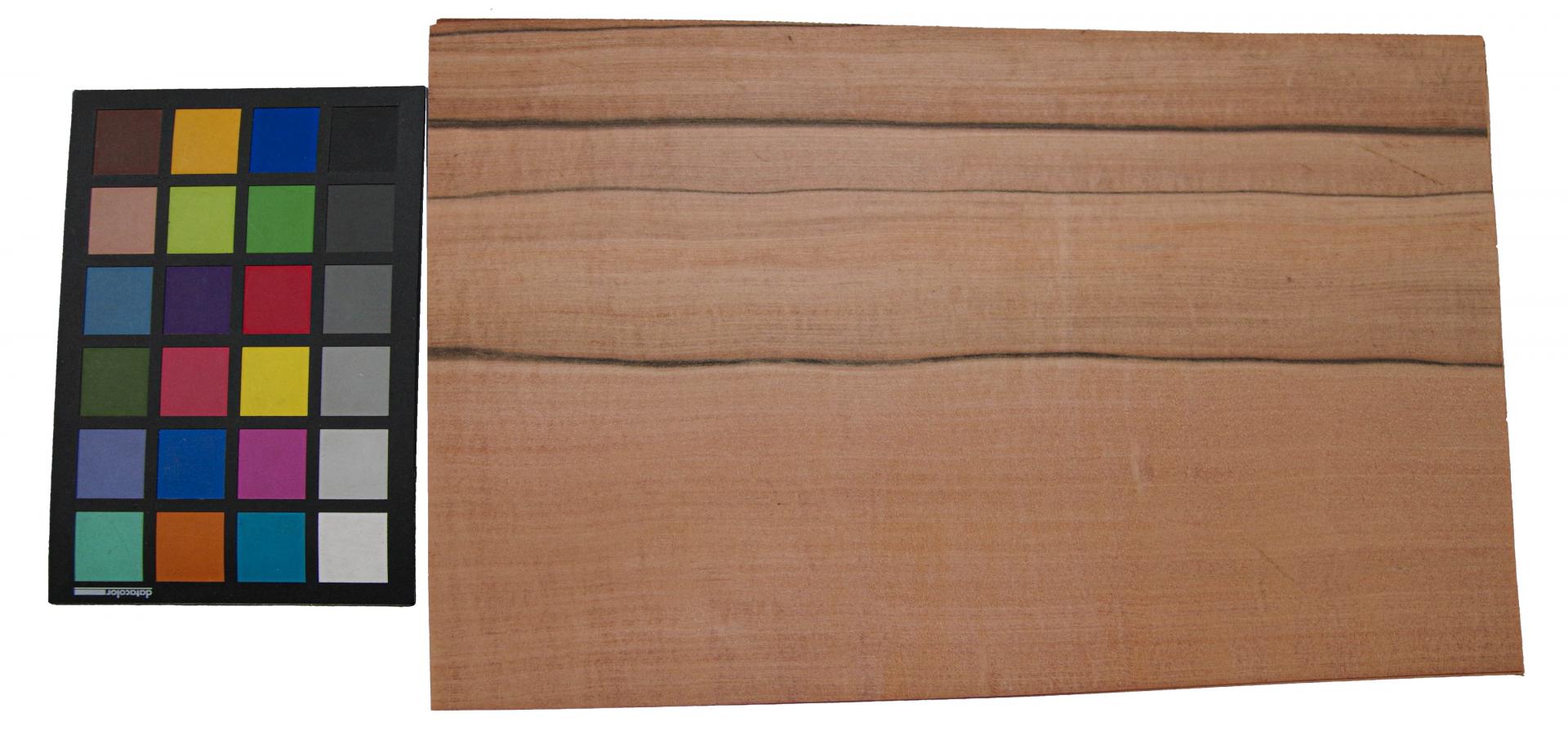 Tineo, Indian apple, - veneer (0,6mm) - 1,08m² (11pcs. x 40cm x 24,5cm)