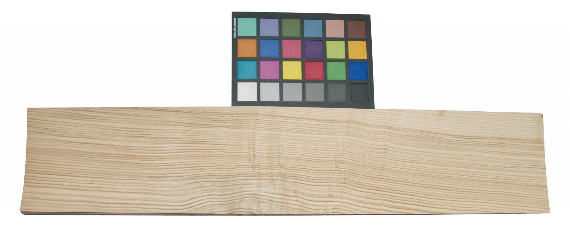 Olive Ash, - veneer (0,6mm) - 2,35m² (24pcs. x 70cm x 14cm)