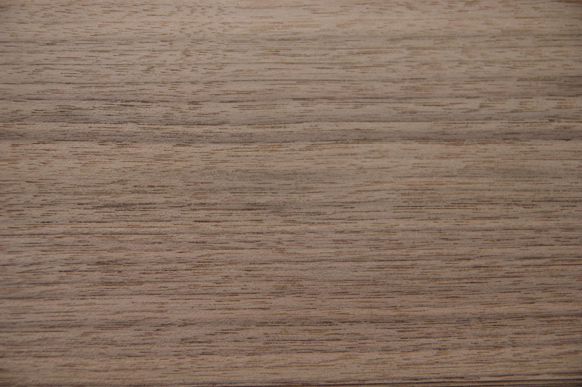 Nussbaum, amerikanischer -Furnier (0,6mm) - 3,8m² (32Stk. x 108cm x 11cm)