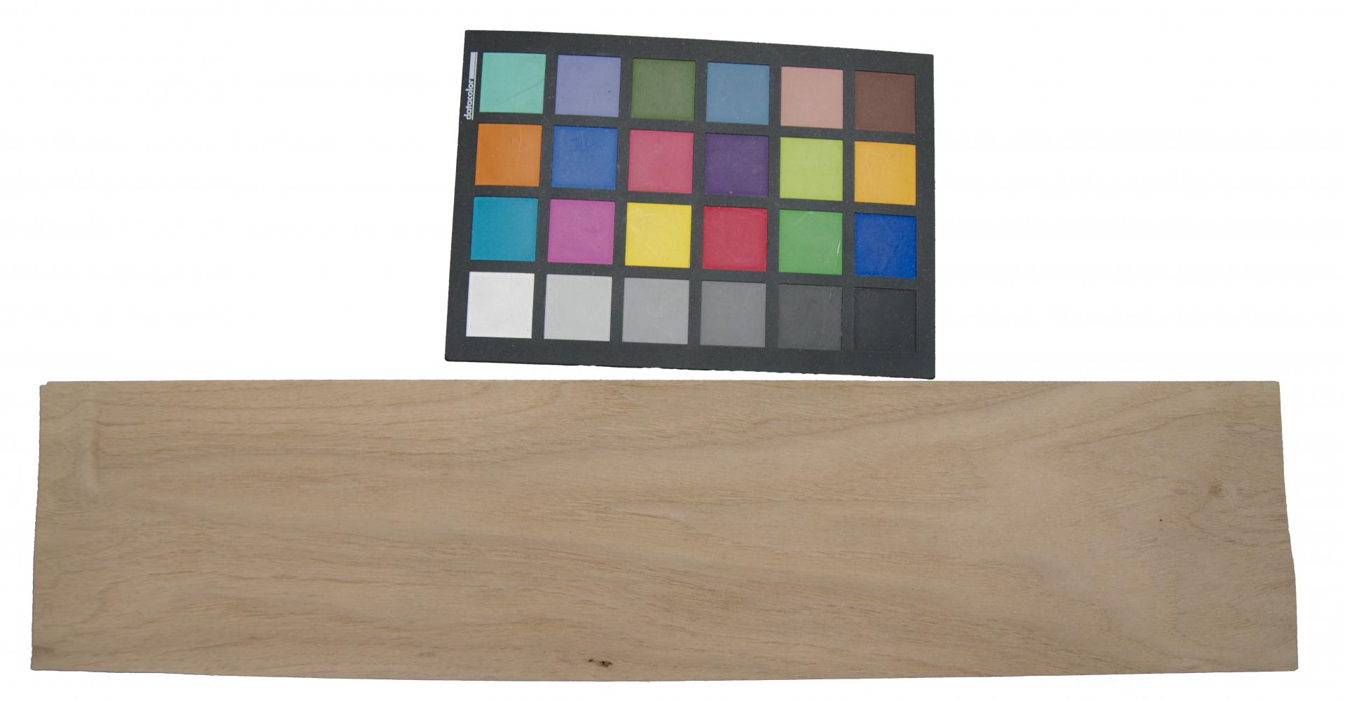 Nussbaum, europäischer -Furnier (0,9mm) - 0,38m² (7Stk. x 49cm x 11cm)