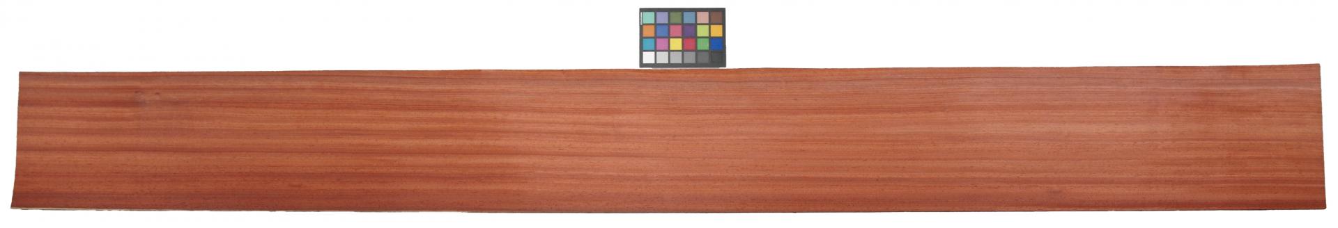 Padouk, - veneer (0,6mm) - 11,34m² (12pcs. x 300cm x 31,5cm)