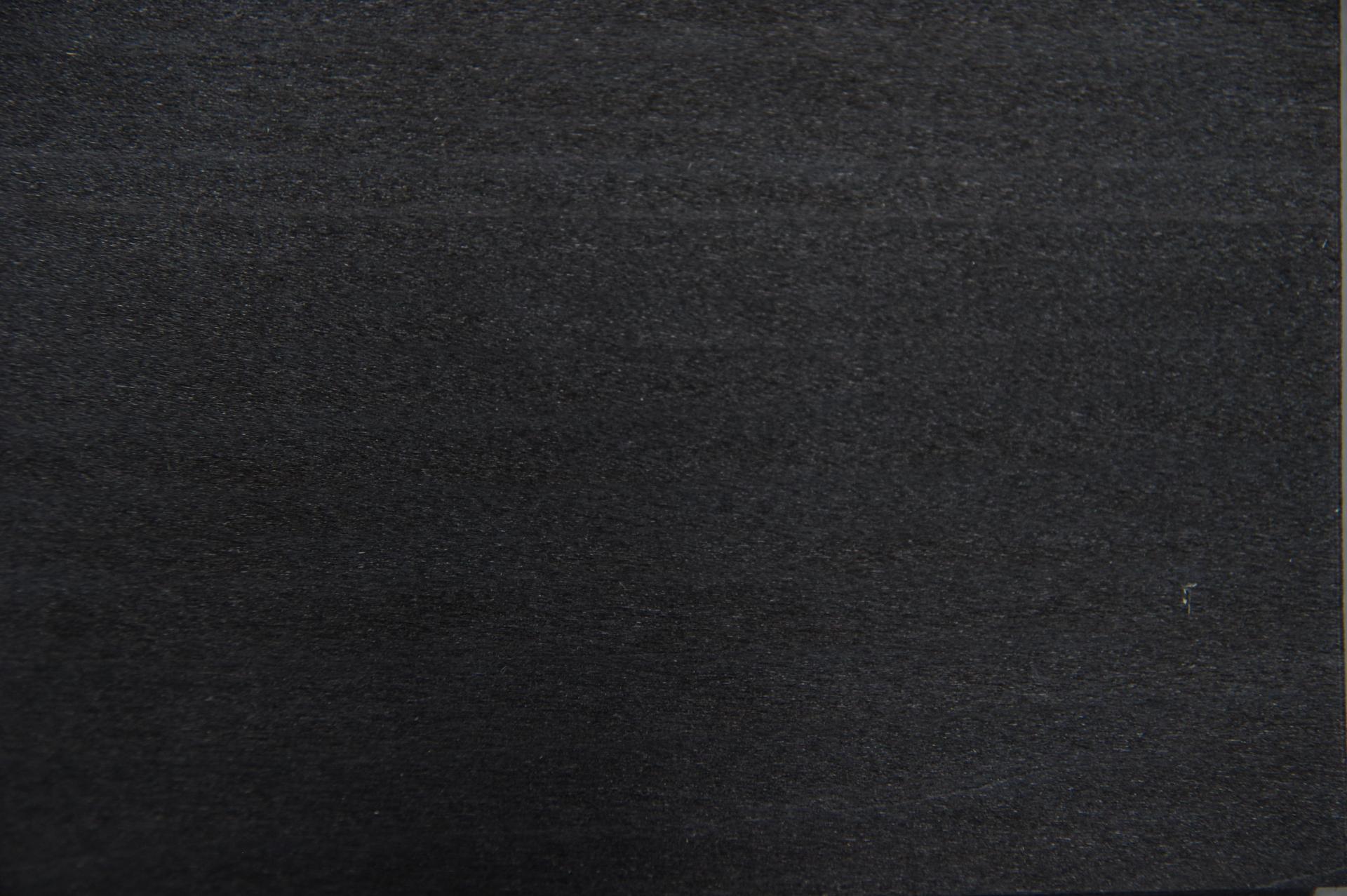 Tulipier, schwarz gefärbtes -Furnier (0,6mm) - 0,32m² (30Stk. x 12cm x 9cm)