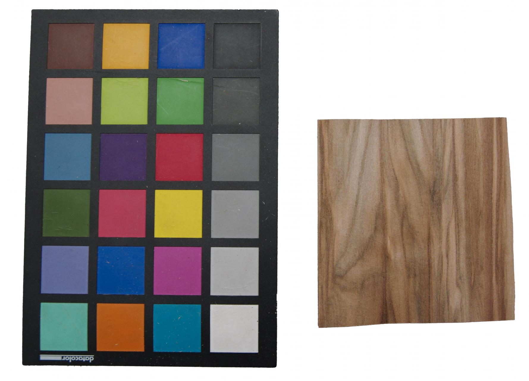 Amerikanischer Amberbaum (Satin Walnut) -Furnier (0,6mm) - 0,09m² (8Stk. x 11cm x 10cm)