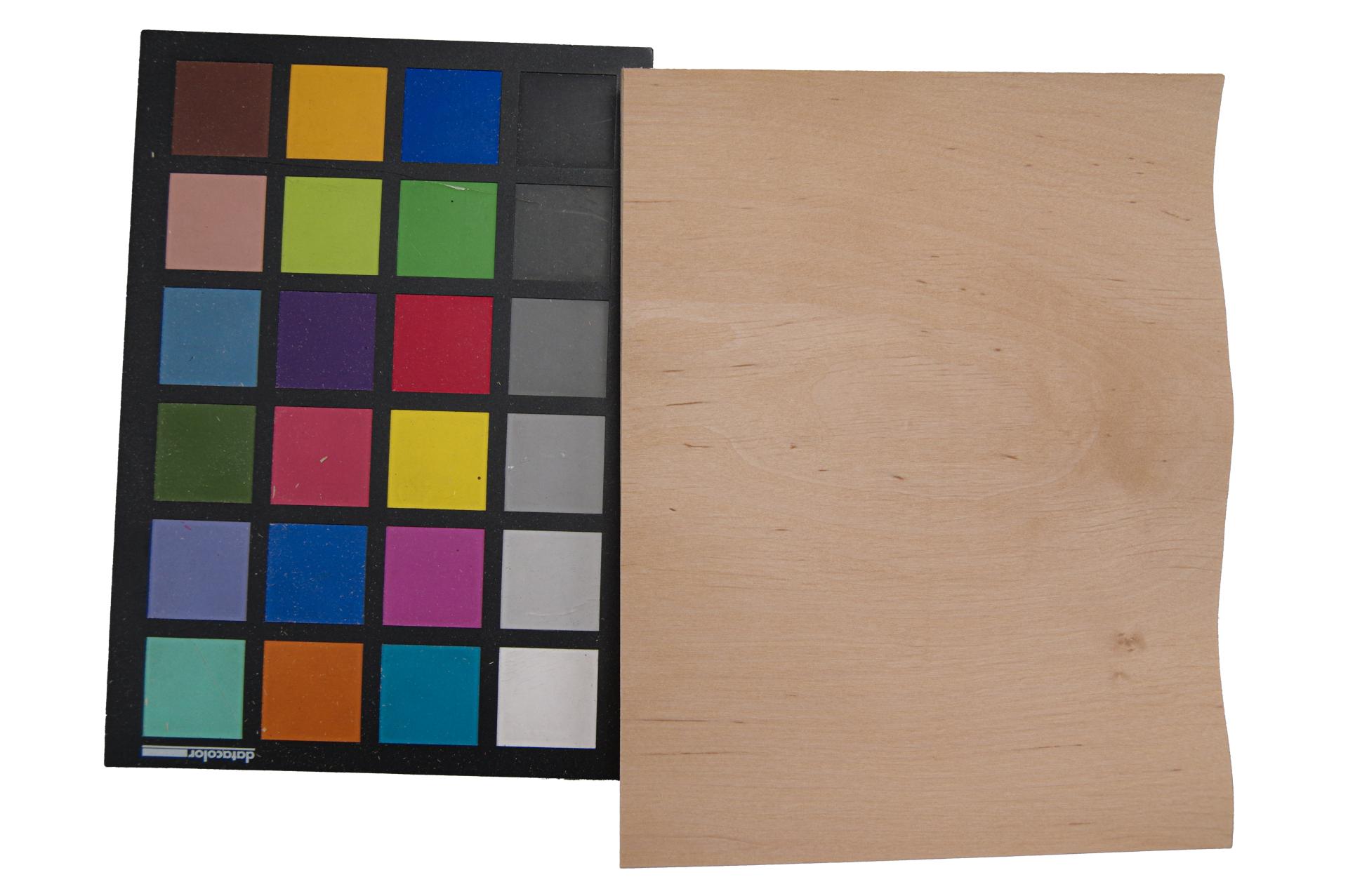 Alder, - veneer (0,6mm) - 0,54m² (18pcs. x 15cm x 20cm)