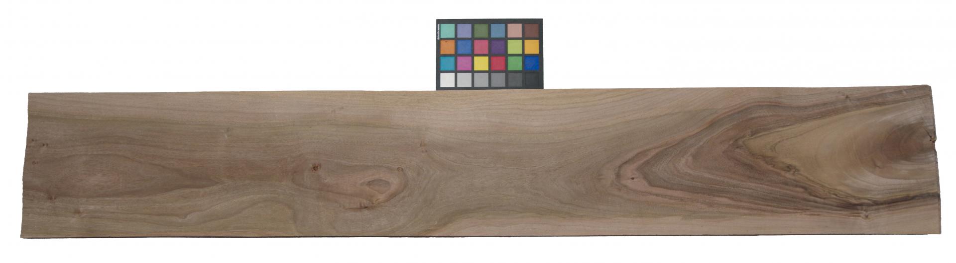 Nussbaum, europäischer -Furnier (0,9mm) - 12,48m² (30Stk. x 160cm x 26cm)