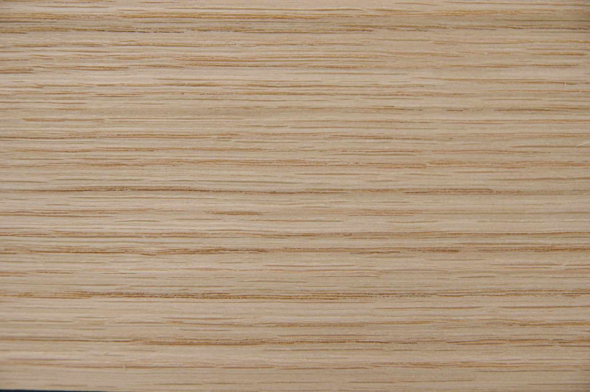 Eiche, europäische -Furnier (0,9mm) - 3,8m² (16Stk. x 264cm x 9cm)