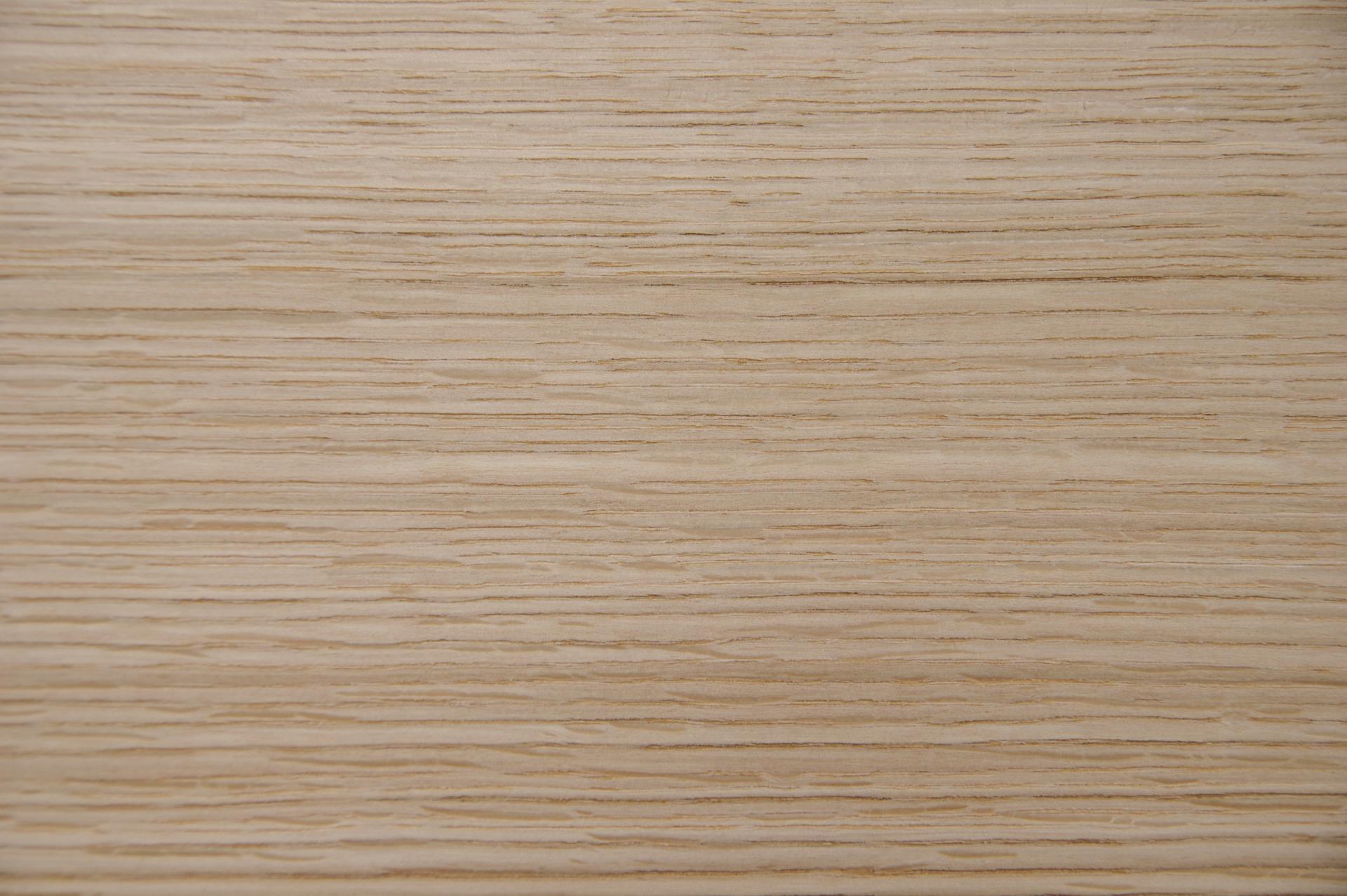 Eiche, europäische -Furnier (0,9mm) - 2,74m² (16Stk. x 114cm x 15cm)