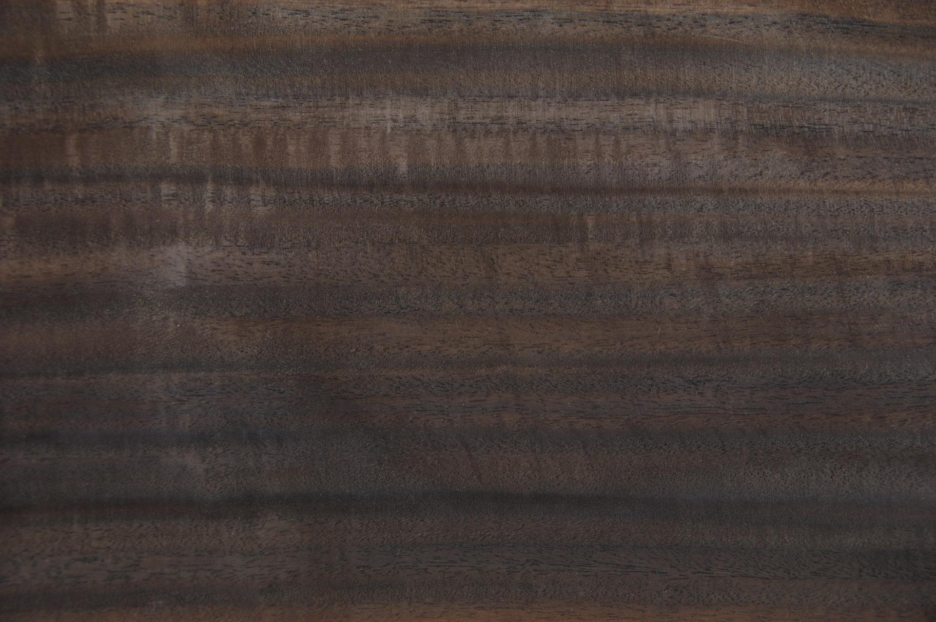 Eukalyptus (geräuchert) -Furnier (0,6mm) - 2,32m² (20Stk. x 61cm x 19cm)