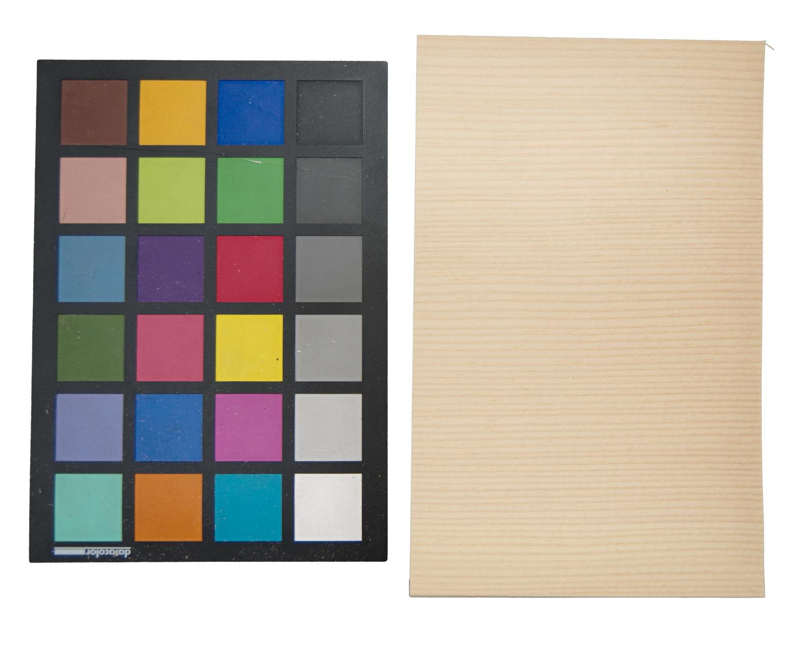 Fichte -Furnier (0,6mm) - 0,66m² (24Stk. x 13cm x 21cm)