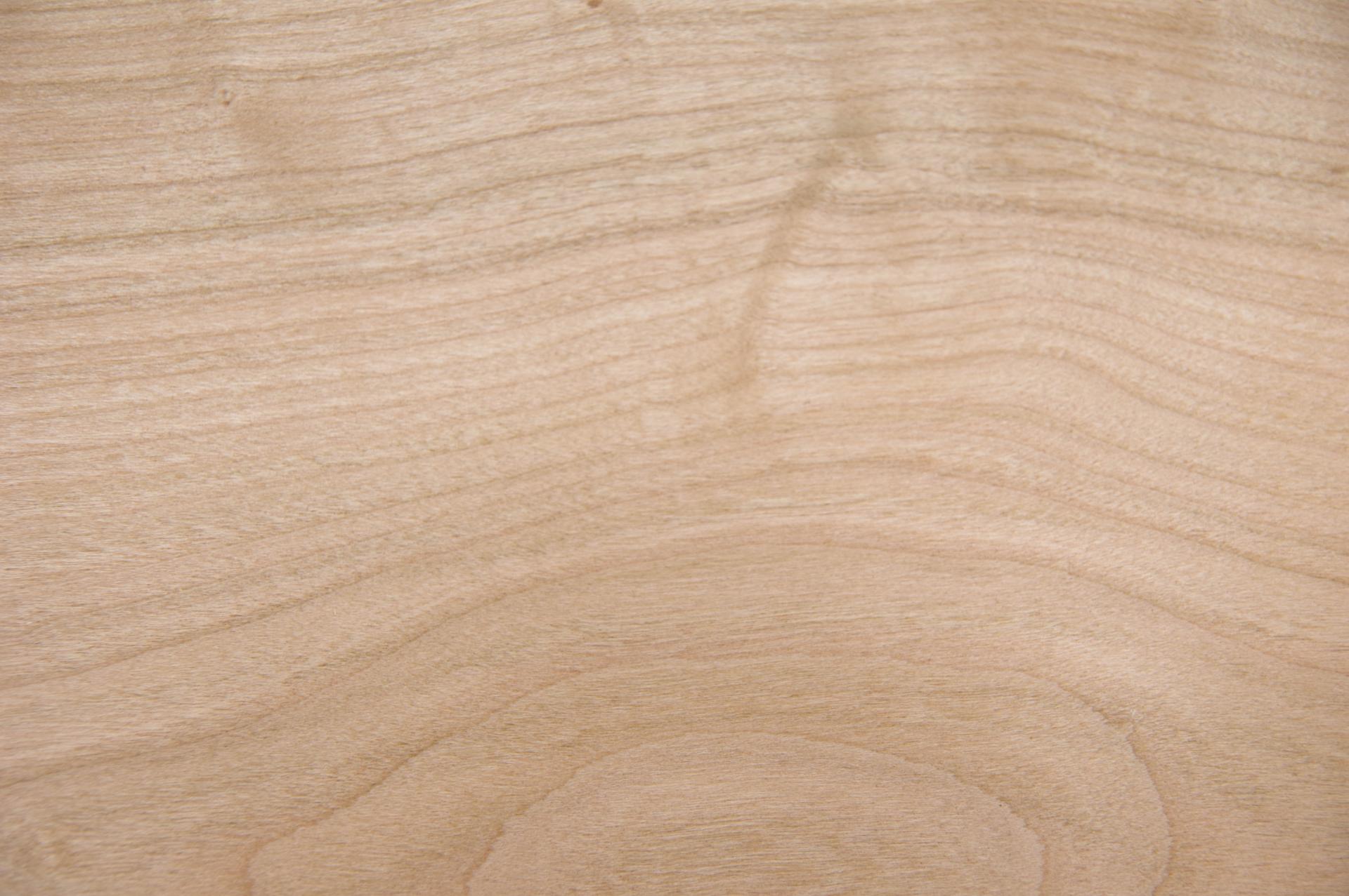 European Cherry, - veneer (0,6mm) - 3,2m² (32pcs. x 87cm x 11,5cm)