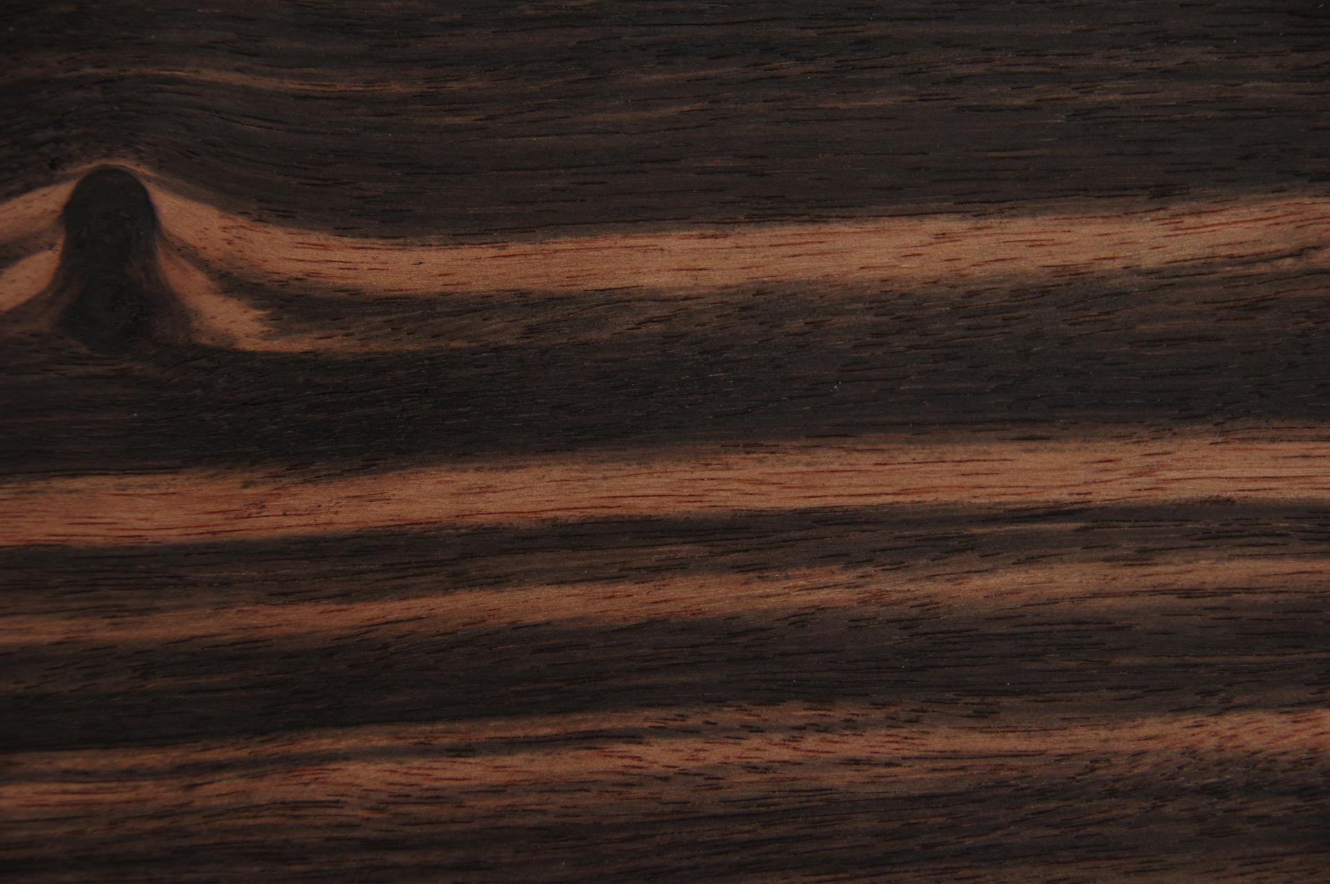 Makassar / Amara Ebenholz -Furnier (0,6mm) - 0,71m² (21Stk. x 28cm x 12cm)
