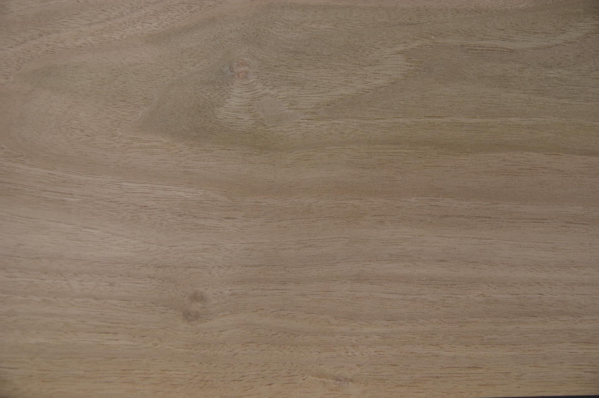 Nussbaum, europäischer -Furnier (0,9mm) - 8,53m² (16Stk. x 205cm x 26cm)