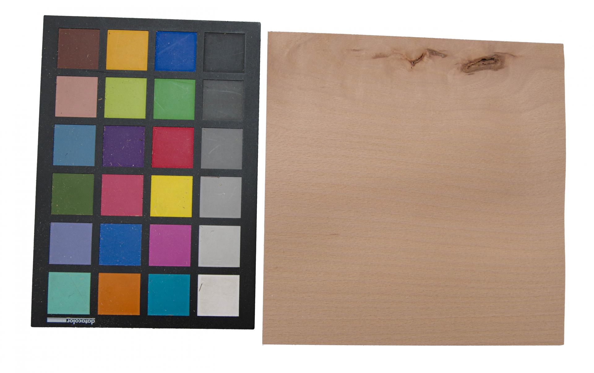 Beech, - veneer (0,6mm) - 0,79m² (22pcs. x 19cm x 19cm)