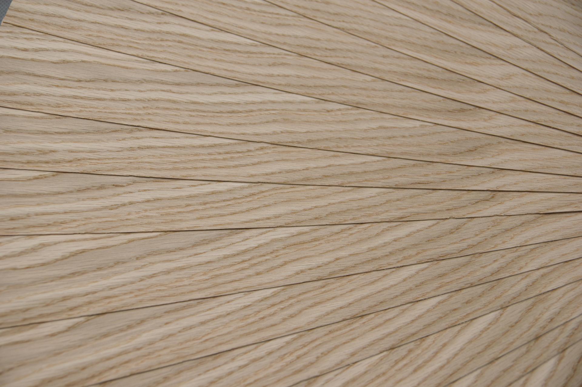 Eiche, europäische -Furnier (0,9mm) - 0,44m² (16Stk. x 50cm x 5,5cm)