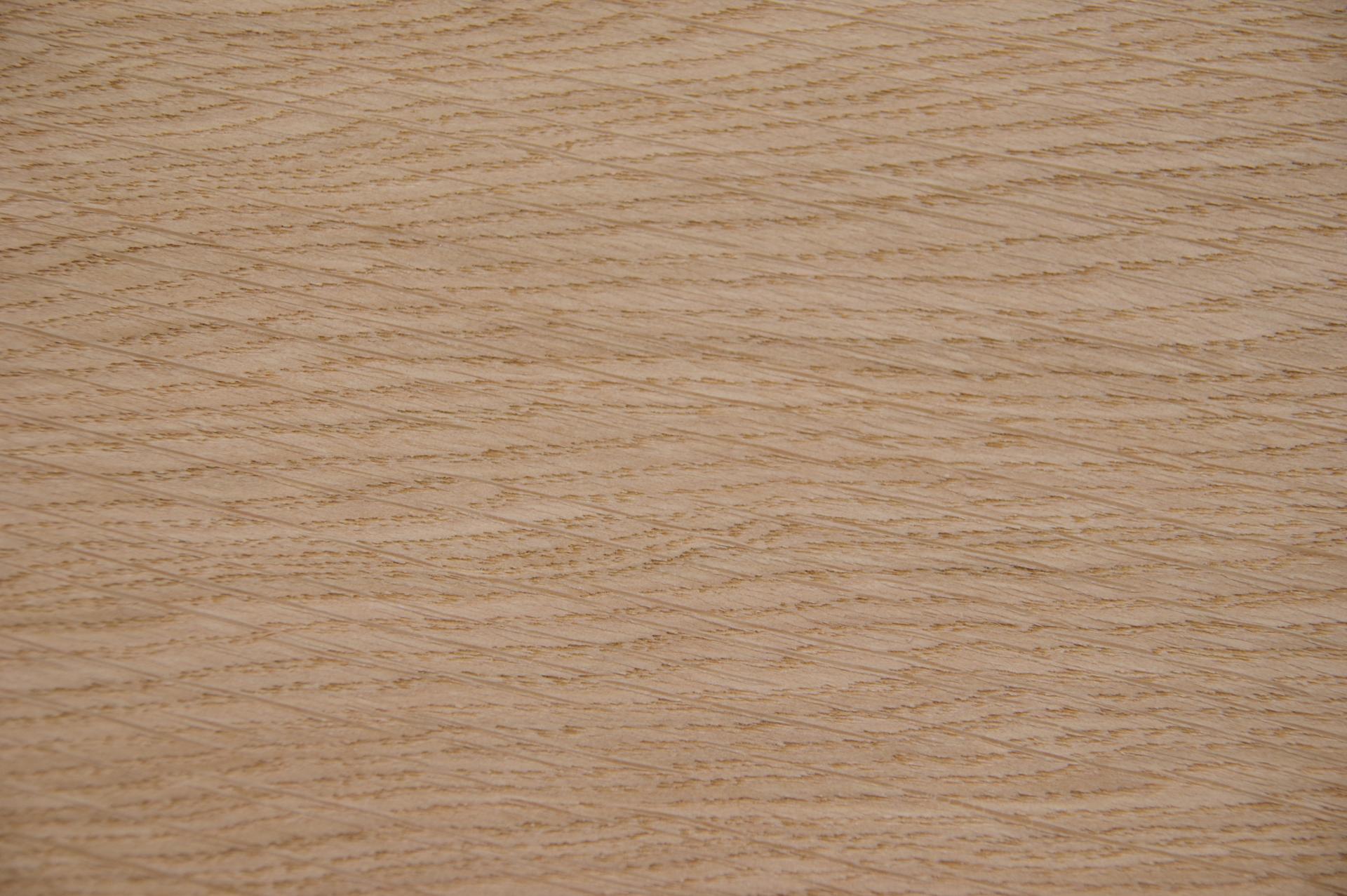 Eiche, europäische -Furnier (0,9mm) – 2,60m² (16Stk. x 155cm x 10,5cm)