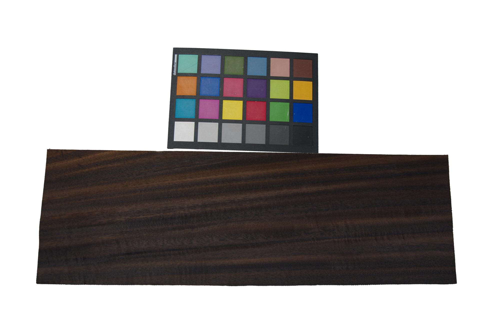 Eukalyptus (geräuchert) -Furnier (0,6mm) - 1,83m² (22Stk. x 52cm x 16cm)