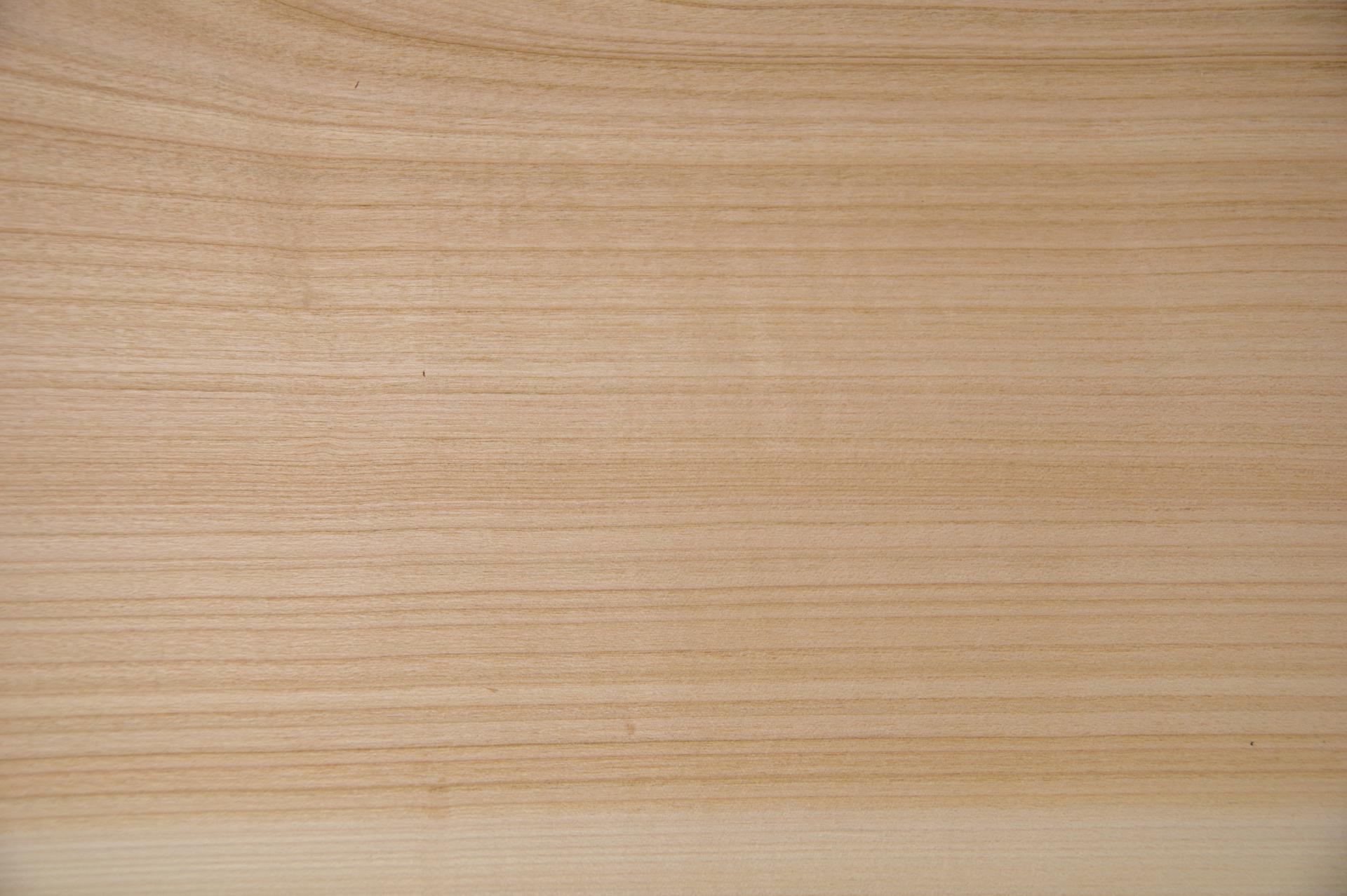 Kirschbaum, europäischer -Furnier (2,5mm) - 1,02m² (6Stk. x 79cm x 21,5cm)