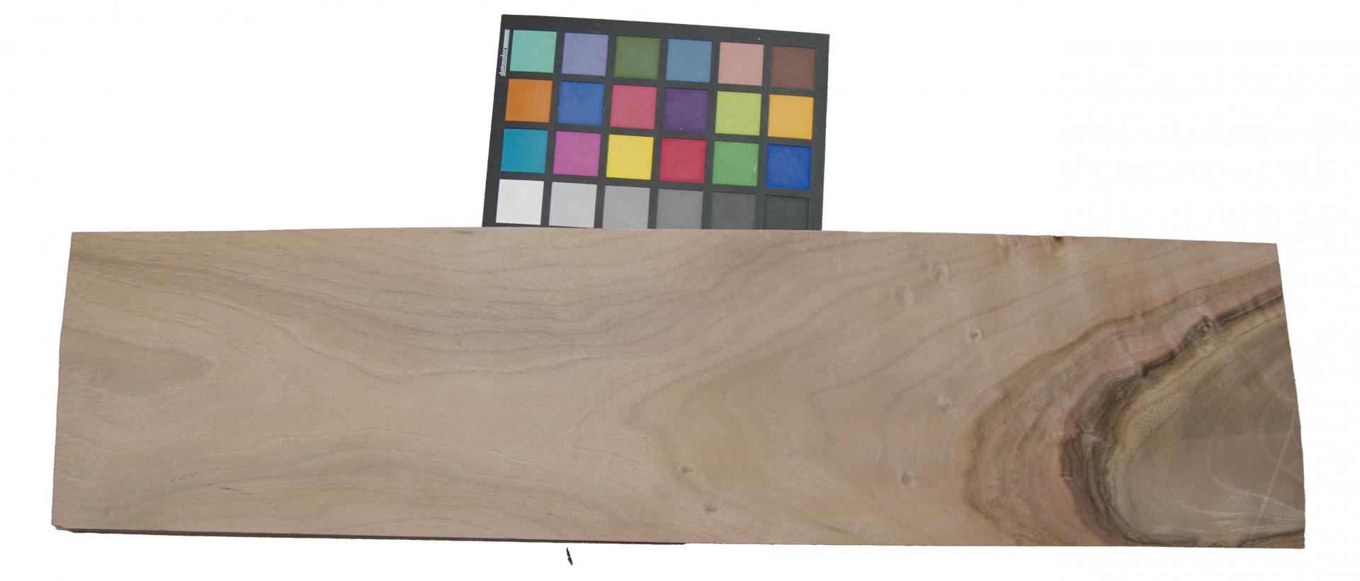 Nussbaum, europäischer -Furnier (0,9mm) - 1,71m² (15Stk. x 69cm x 16,5cm)