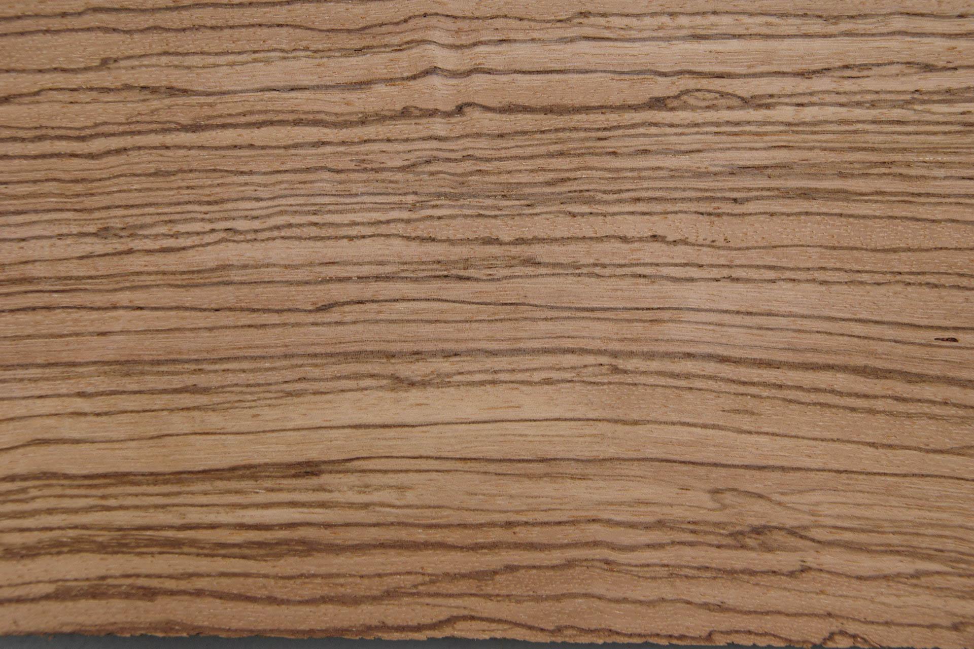 Zebrano -Furnier (0,6mm) - 3,91m² (18Stk. x 181cm x 12cm)