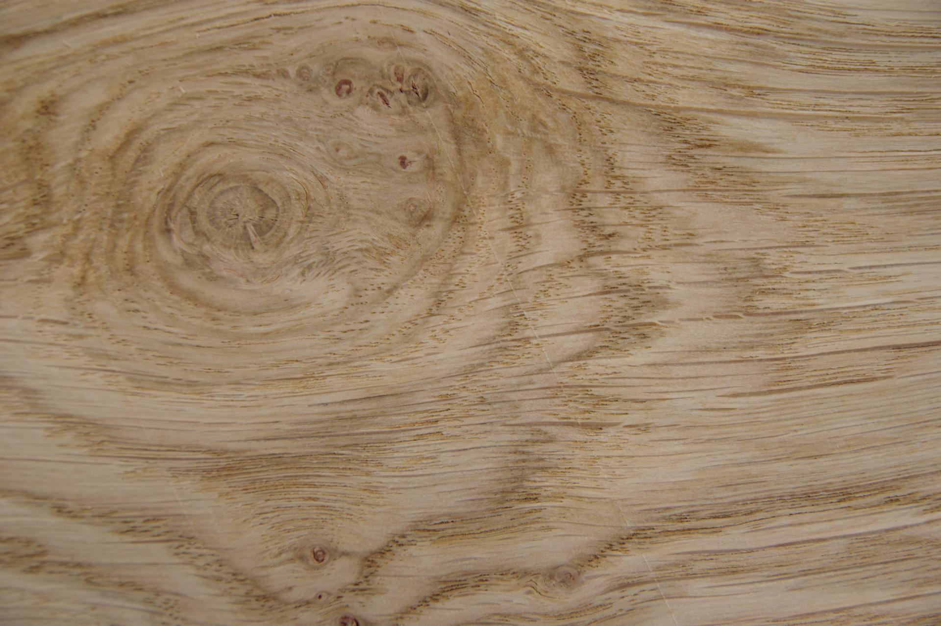 Eiche (Asteiche Wildeiche) -Furnier (0,9mm) - 0,29m² (14Stk. x 16cm x 13cm)