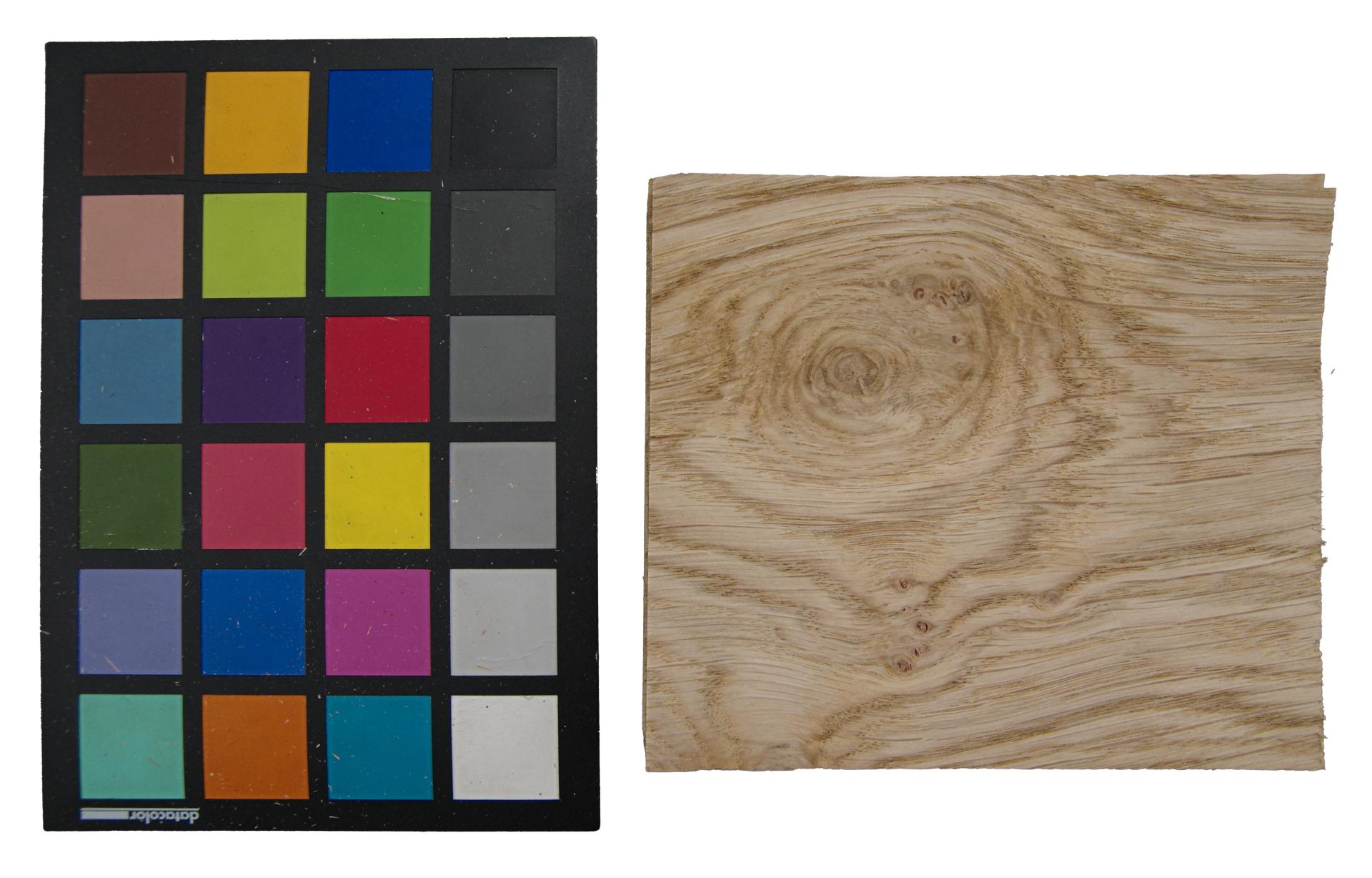 Eiche (Asteiche Wildeiche) -Furnier (0,9mm) - 0,29m² (14Stk. x 16cm x 13cm)