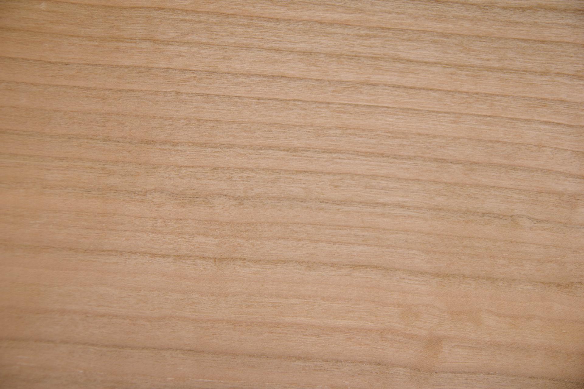 European Cherry, - veneer (0,6mm) - 2,06m² (18pcs. x 104cm x 11cm)