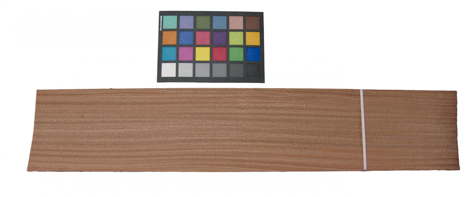 Mahogany Sapeli, - veneer (2,4mm) - 0,74m² (7pcs. x 76cm x 14cm)