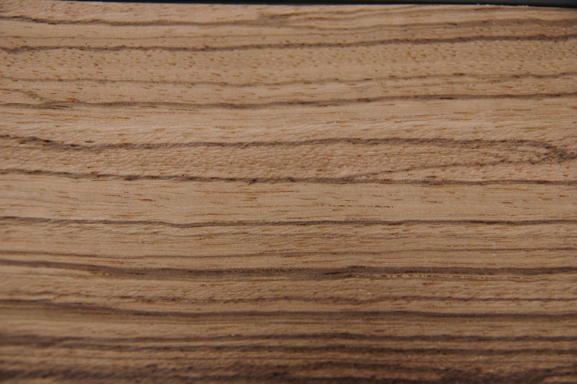 Zebrano -Furnier (0,6mm) - 0,4m² (18Stk. x 32cm x 7cm)