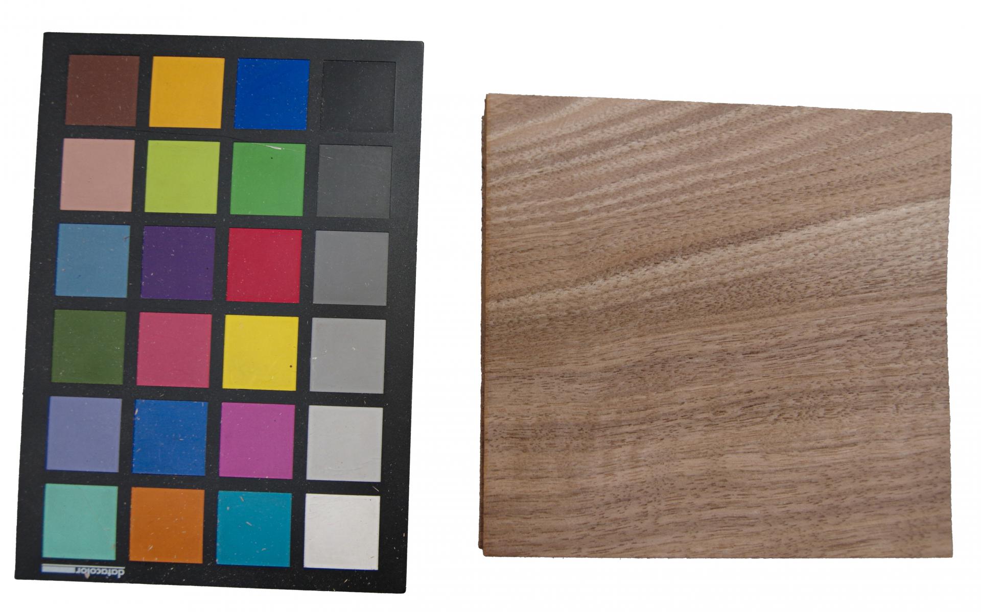 Nussbaum, amerikanischer -Furnier (1,4mm) - 0,27m² (12Stk. x 15cm x 15cm)