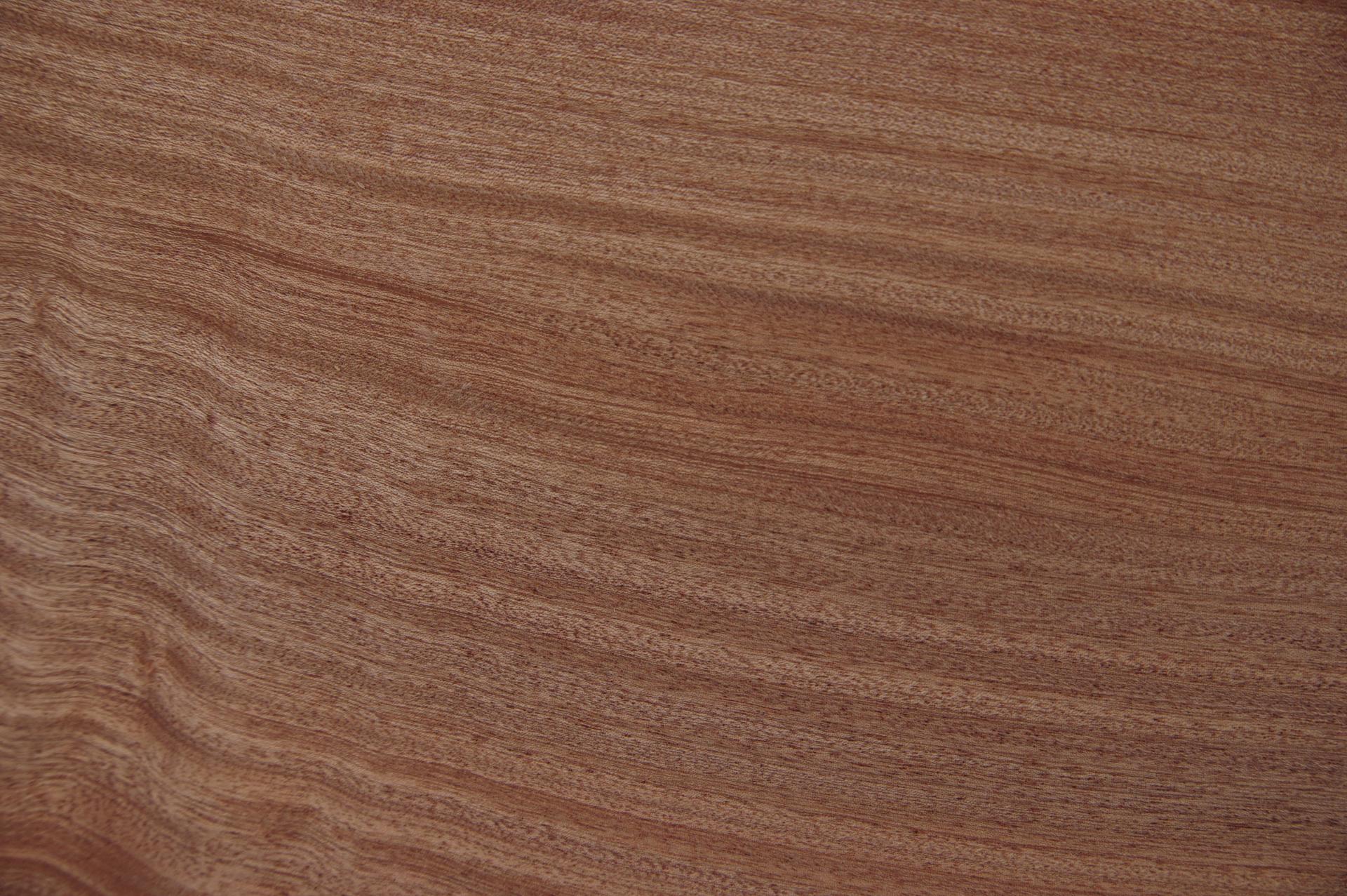 Mahagoni Sapeli -Furnier (2,4mm) - 0,45m² (7Stk. x 32cm x 20cm)