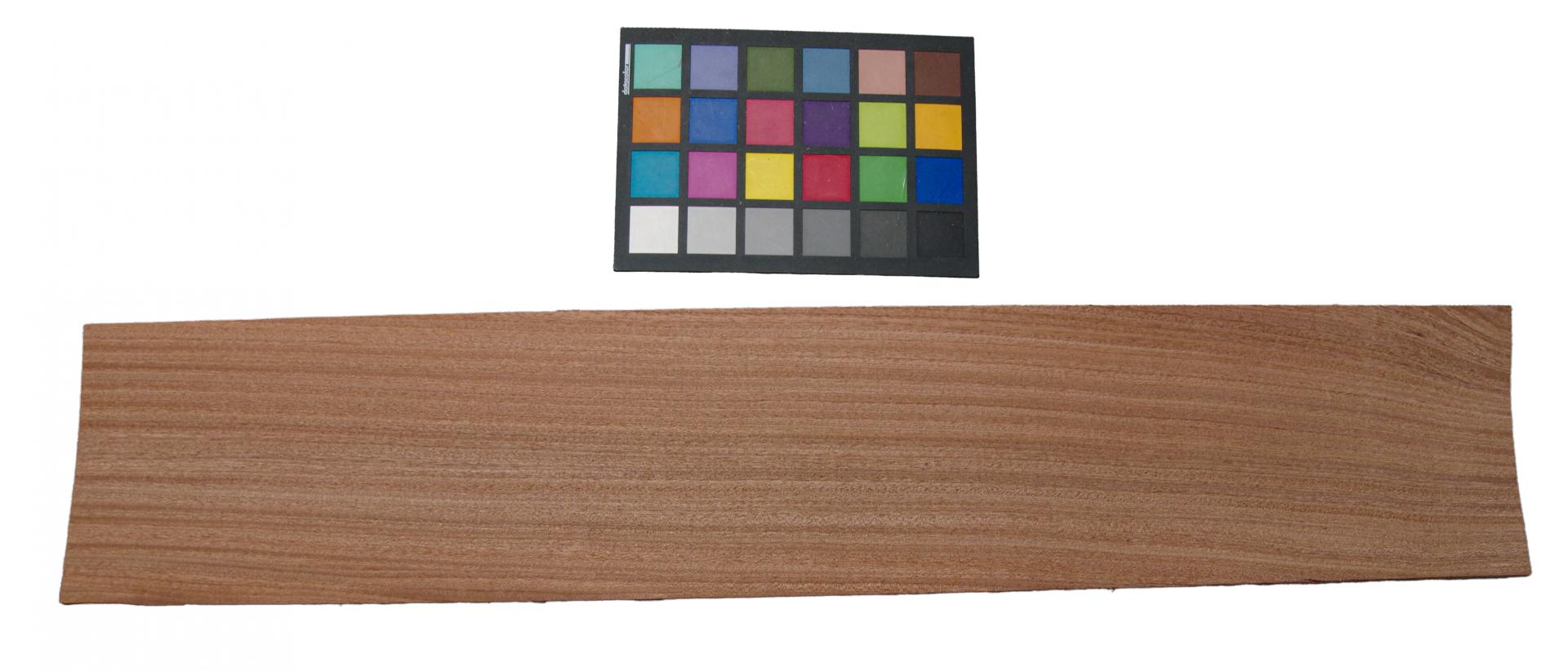 Mahogany Sapeli, - veneer (2,4mm) - 0,74m² (7pcs. x 76cm x 14cm)