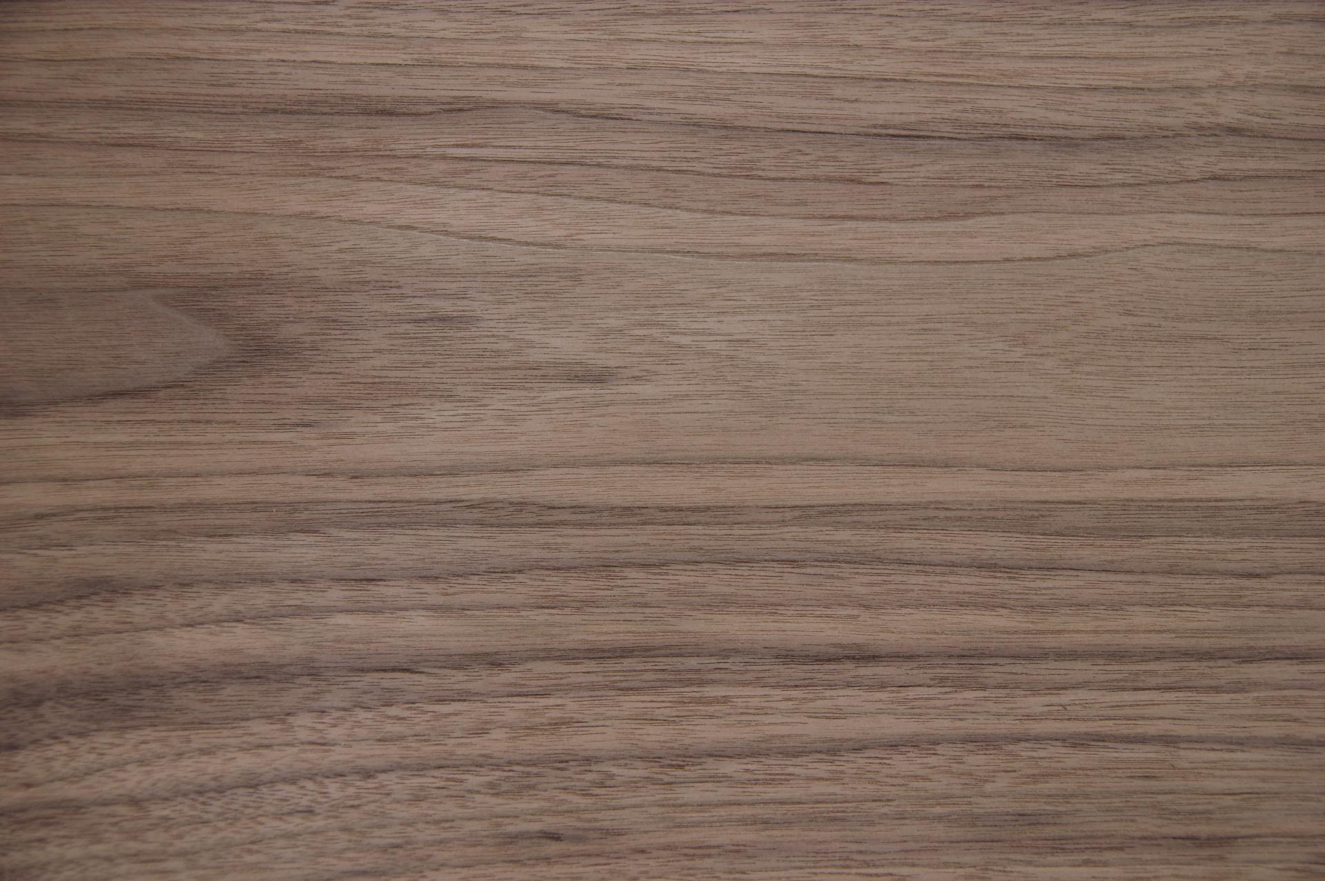 Nussbaum, amerikanischer -Furnier (0,6mm) - 9,59m² (31Stk. x 119cm x 26cm)