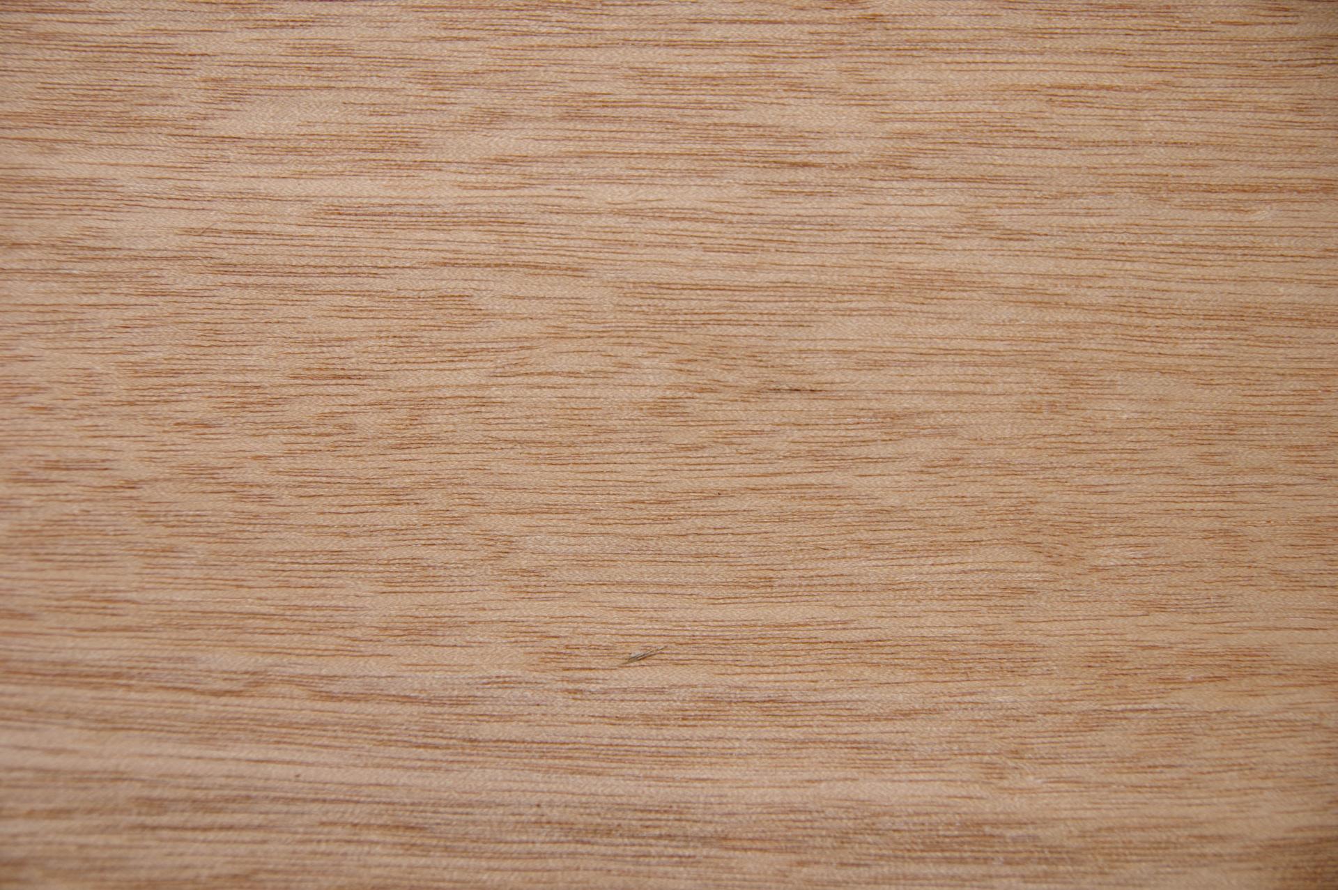 Gabun-Mahagoni, Okoumé -Furnier (0,6mm) - 4,16m² (30Stk. x 126cm x 11cm)