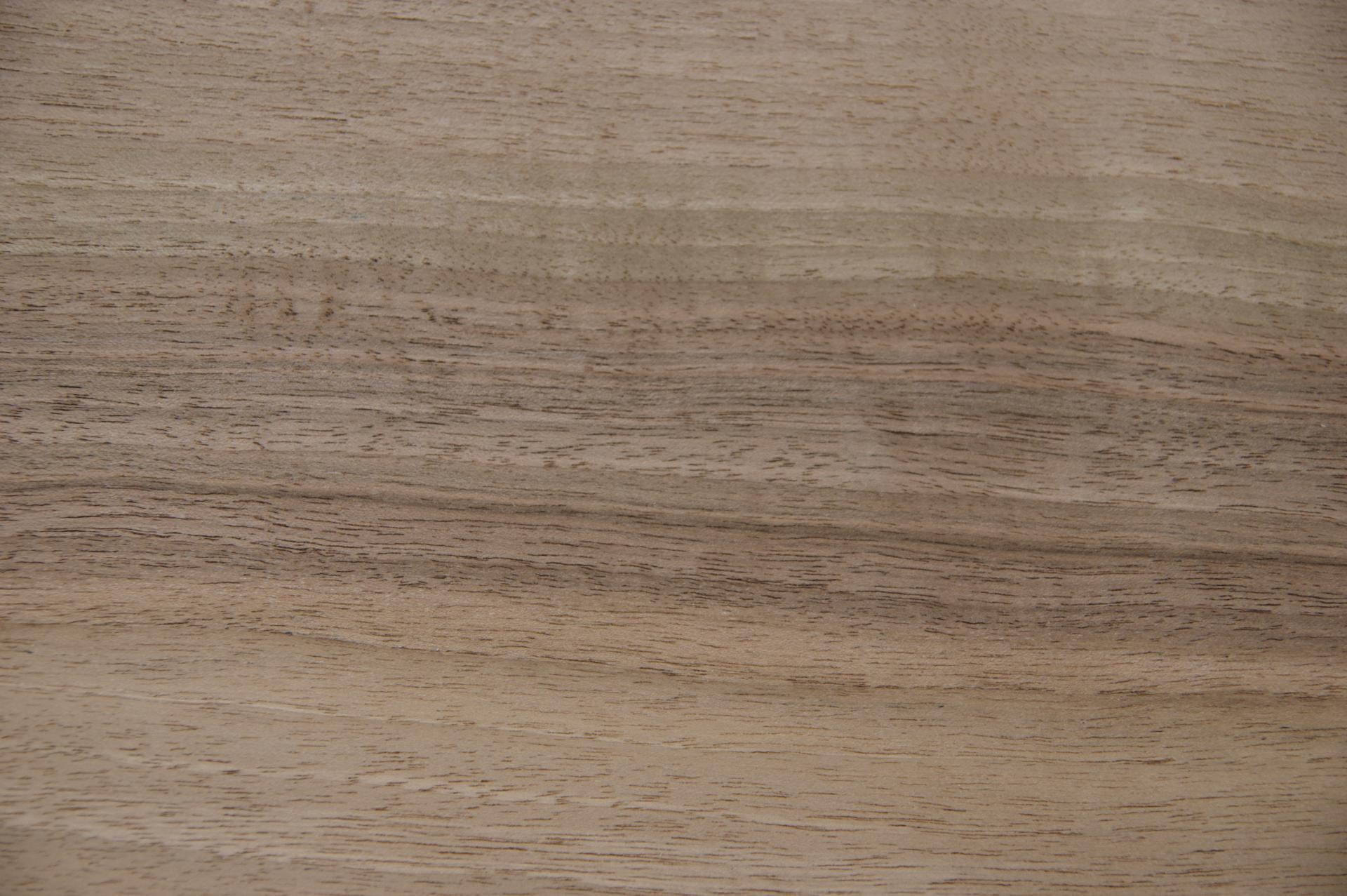 Nussbaum, europäischer -Furnier (0,9mm) - 3,09m² (16Stk. x 143cm x 13,5cm)