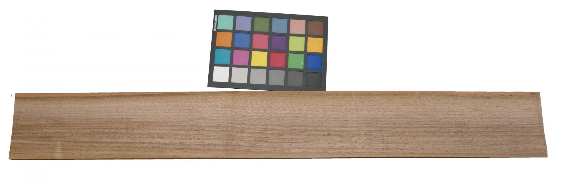 European Walnut, - veneer (1,4mm) - 1,44m² (16pcs. x 86cm x 10,5cm)