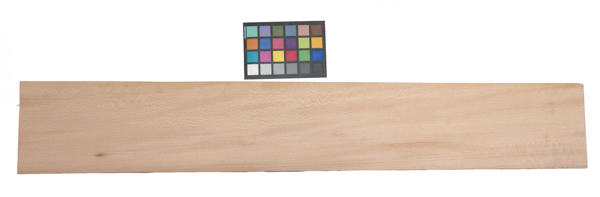 Platane -Furnier (0,6mm) - 4,26m² (16Stk. x 133cm x 20cm)