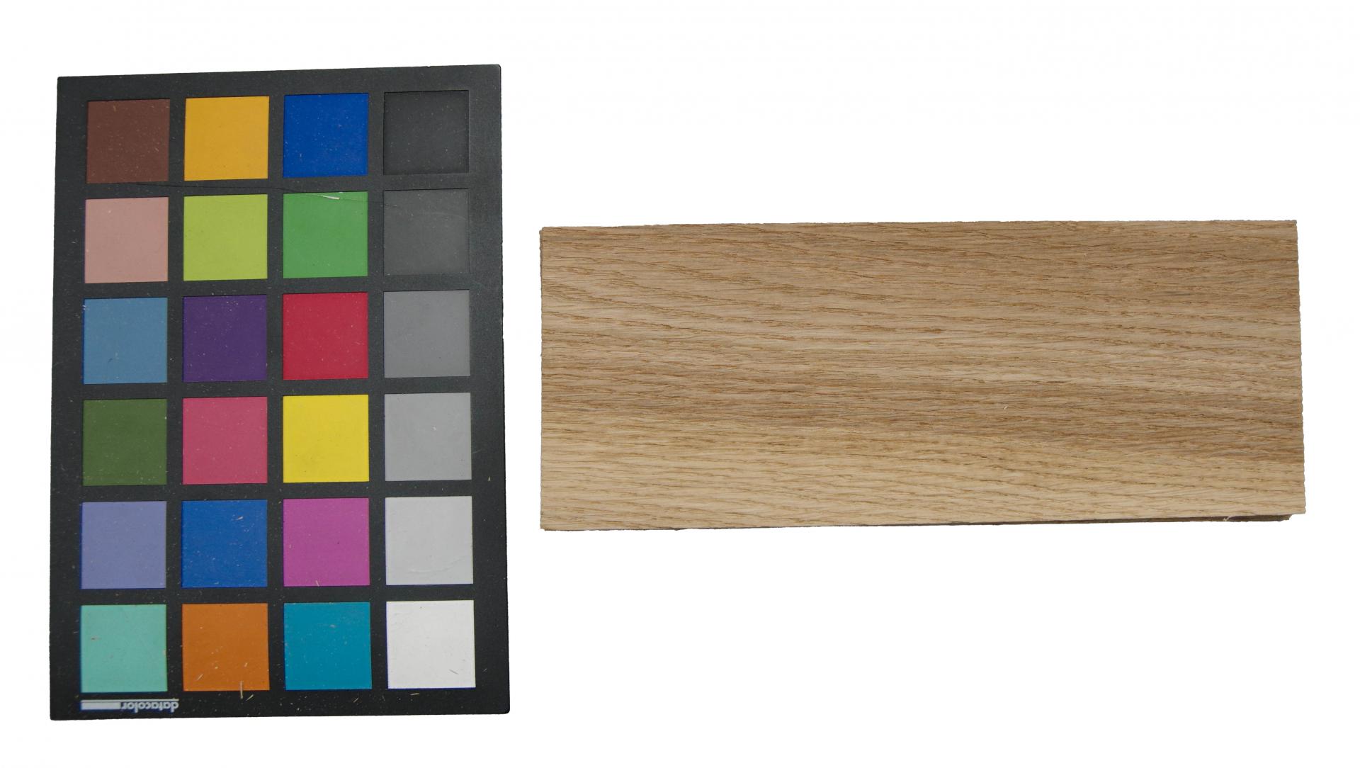 European Oak, - veneer (2,4mm) - 0,14m² (8pcs. x 22cm x 8cm)