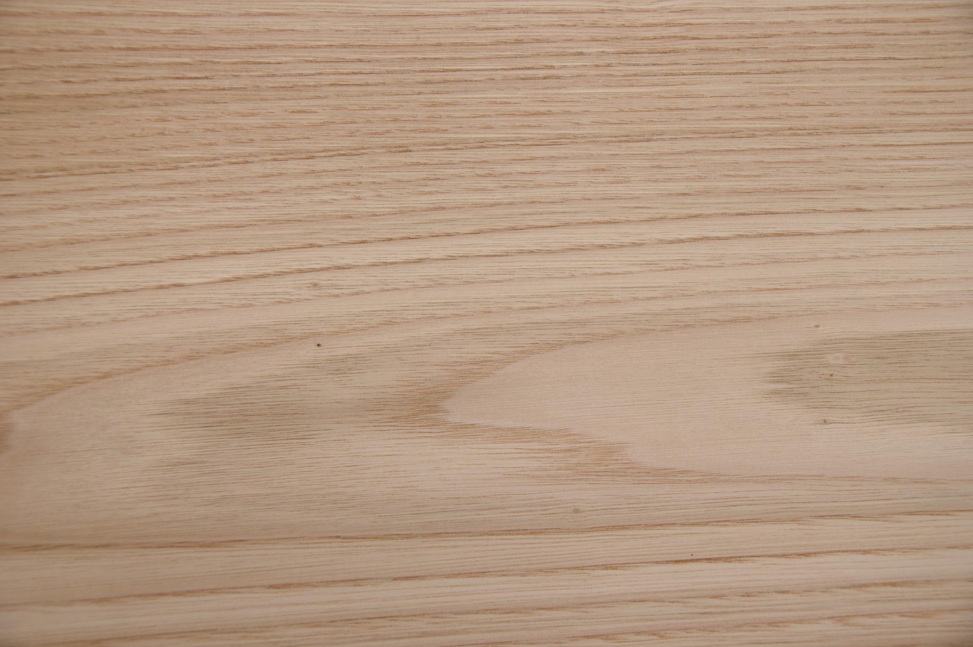 Chestnut, - veneer (0,6mm) - 2,68m² (22pcs. x 53cm x 23cm)