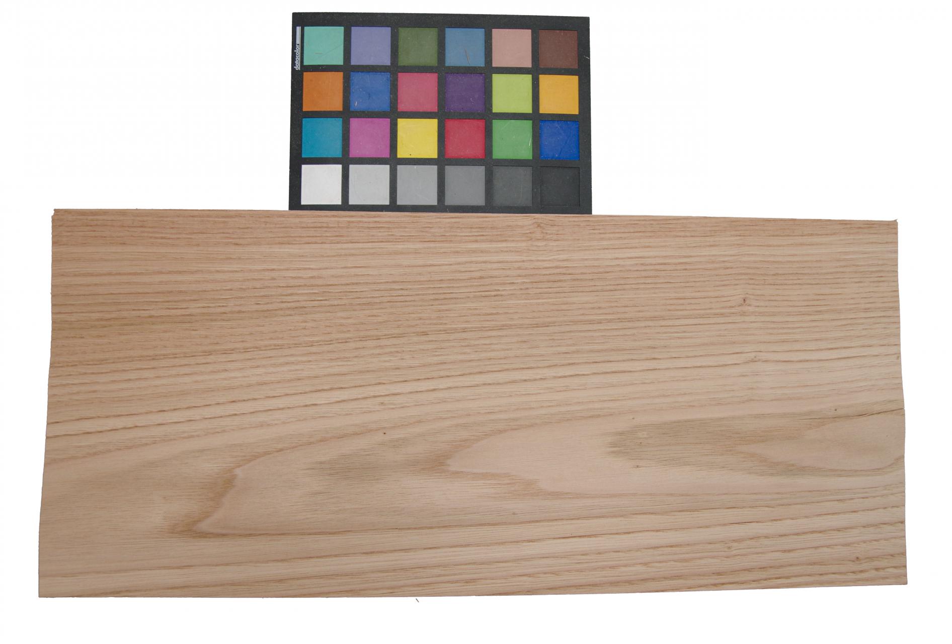 Chestnut, - veneer (0,6mm) - 2,68m² (22pcs. x 53cm x 23cm)